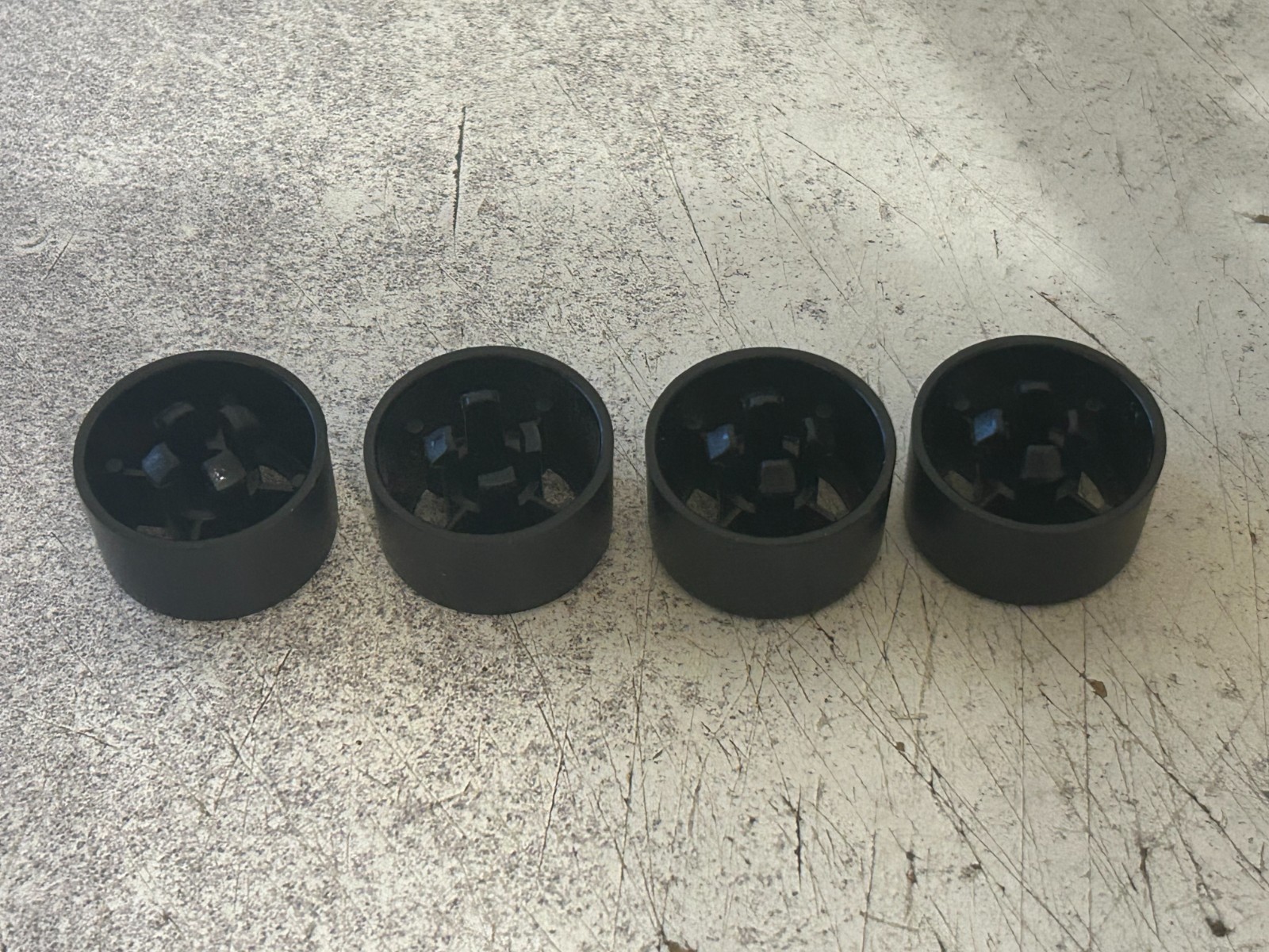 OEM Lot of 4 Plastic Feet Thermaltake Versa H22 ATX Case Quick Ship