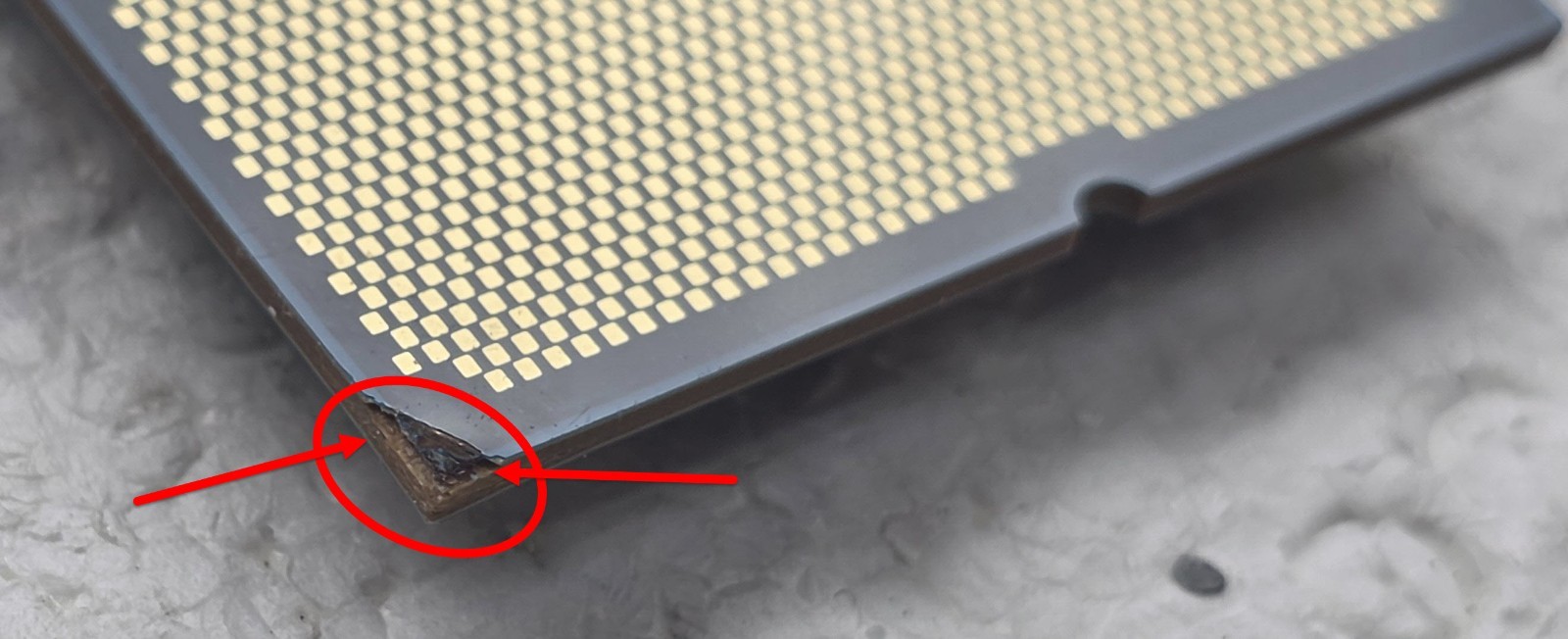DAMAGED AMD Ryzen 7 9800X3D AM5 8-Core/16-Thread 4.7/5.2 GHz Boost Desktop CPU