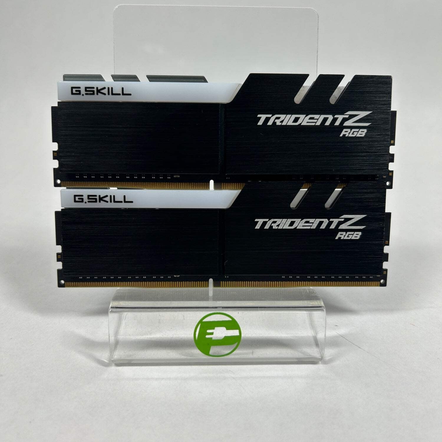 G.Skill Trident Z RGB 16GB (2x8GB) RAM DDR4 4000MHz F4-4000C18D-32GTZR