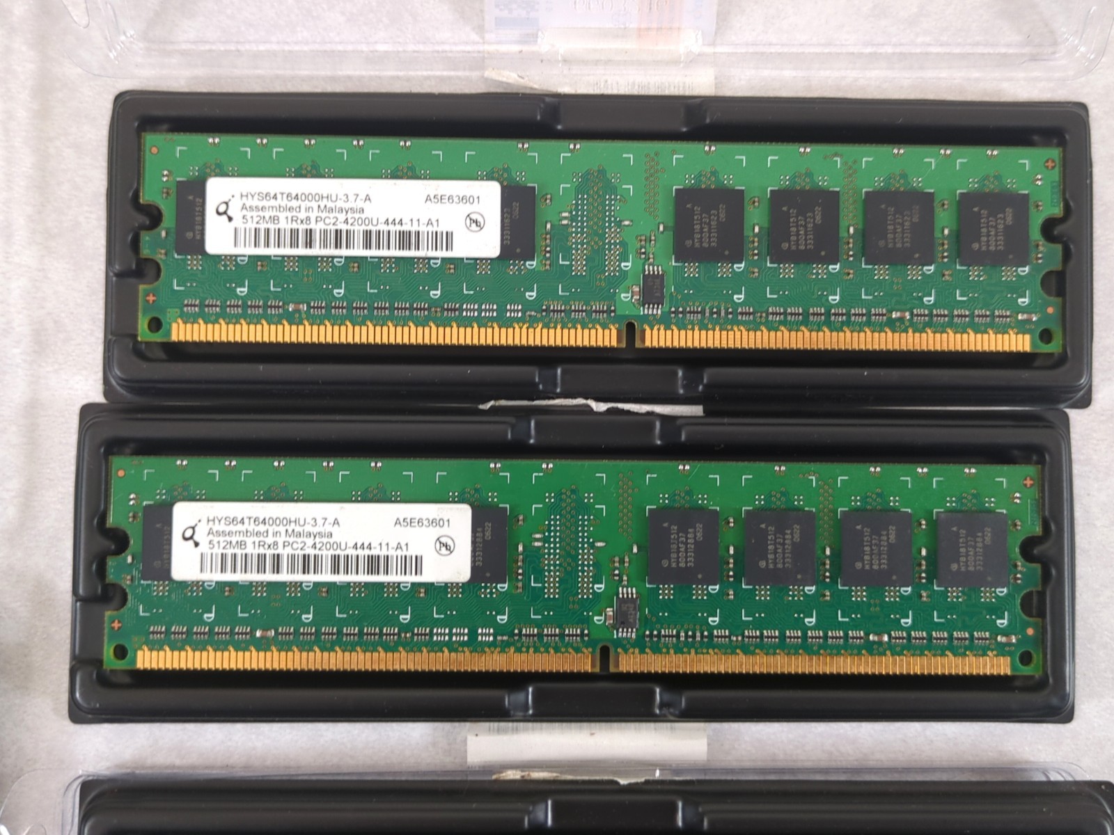 Lot of 10x DDR2 RAM Memory Sticks Samsung/Infineon – 2x 1GB, 5x 512MB, 3x 256MB
