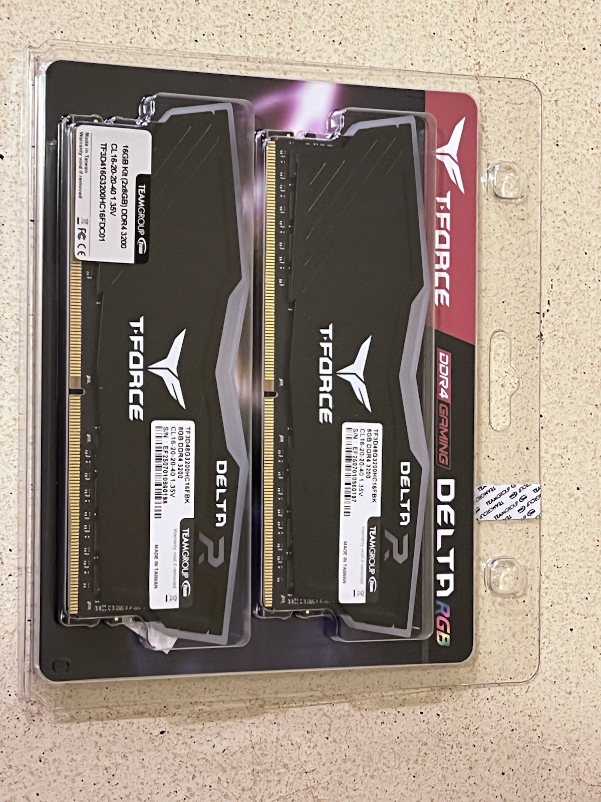 TEAMGROUP T-Force Delta RGB 16GB DDR4 RAM 2x8GB 3200MT/s CL16