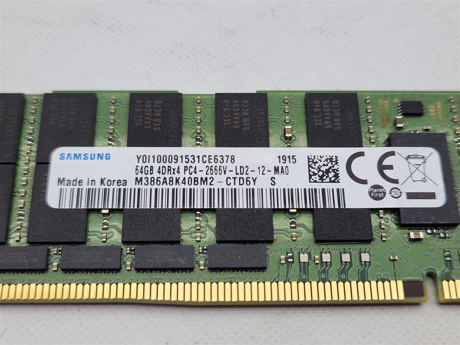 Samsung 64GB 4DRX4 PC4 Ddr4-2666V Server Memory RAM M386A8K40BM2