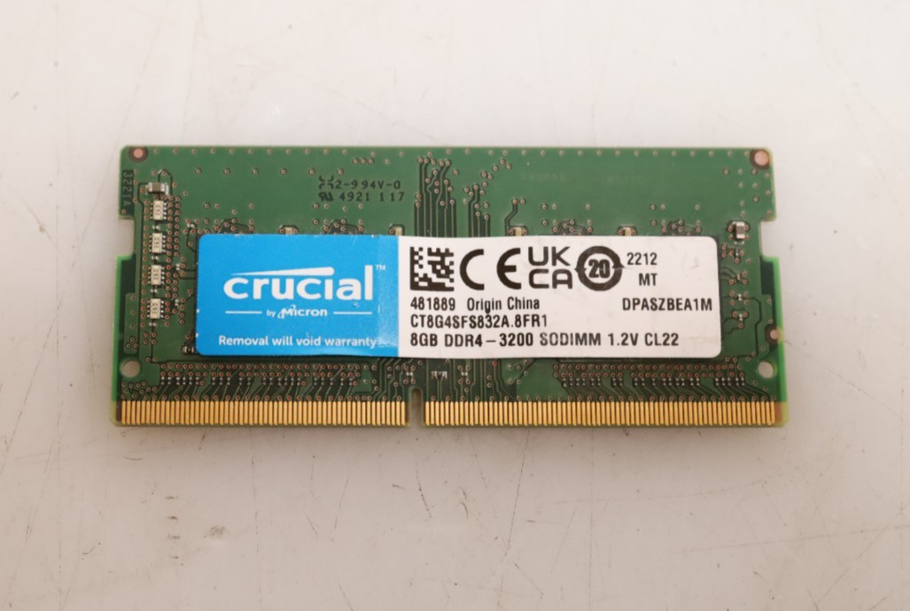 8GB Micron MTA8ATF1G64HZ-2G6E1 DDR4 PC4-2666V SODIMM Laptop Memory