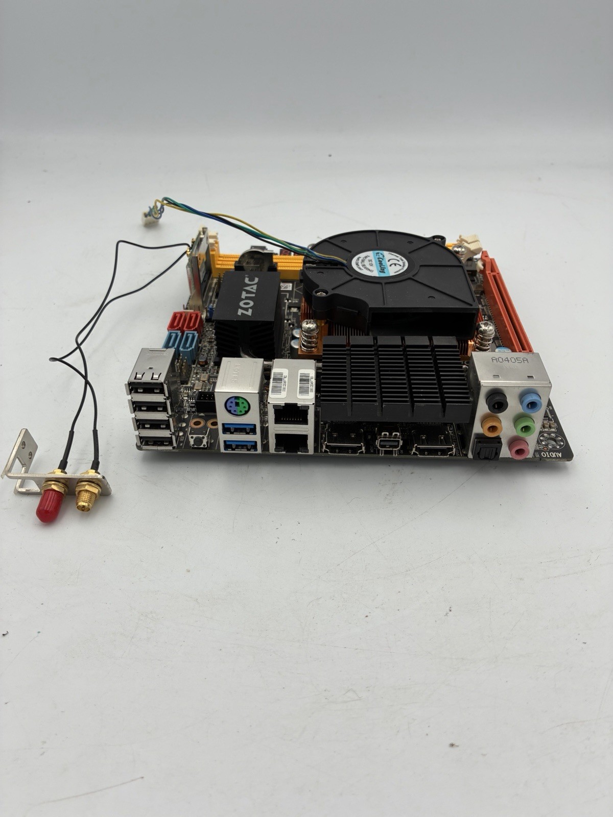 ZOTAC Z68ITX-A-E G3 LGA 1155 ATX Intel DDR3 Motherboard Mini