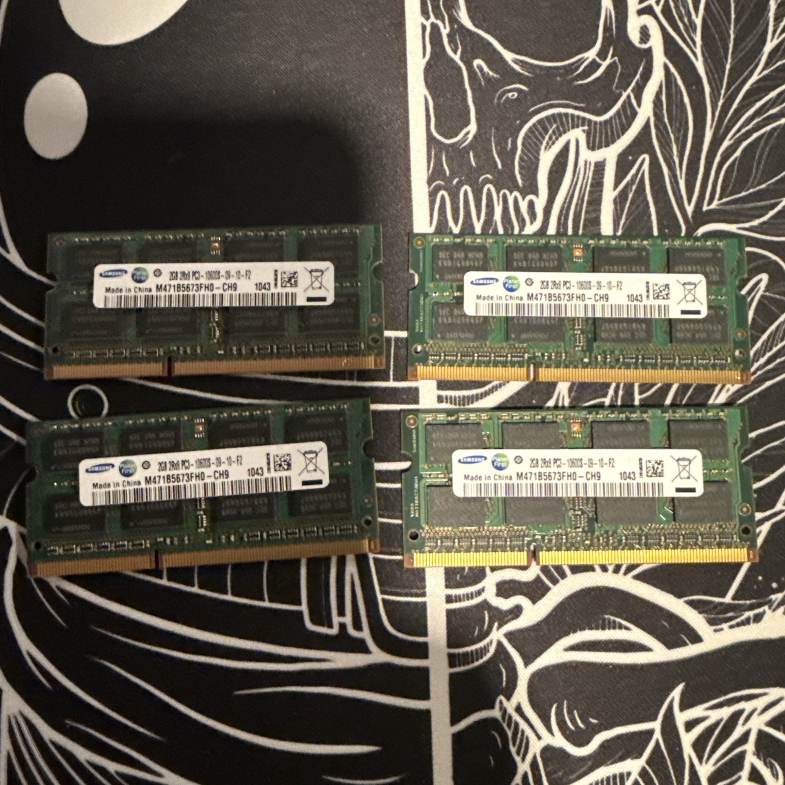 8GB (4x2GB) PC3-10600s DDR3-1333MHz 2Rx8 Non-ECC Samsung M471B5673FH0-CH9