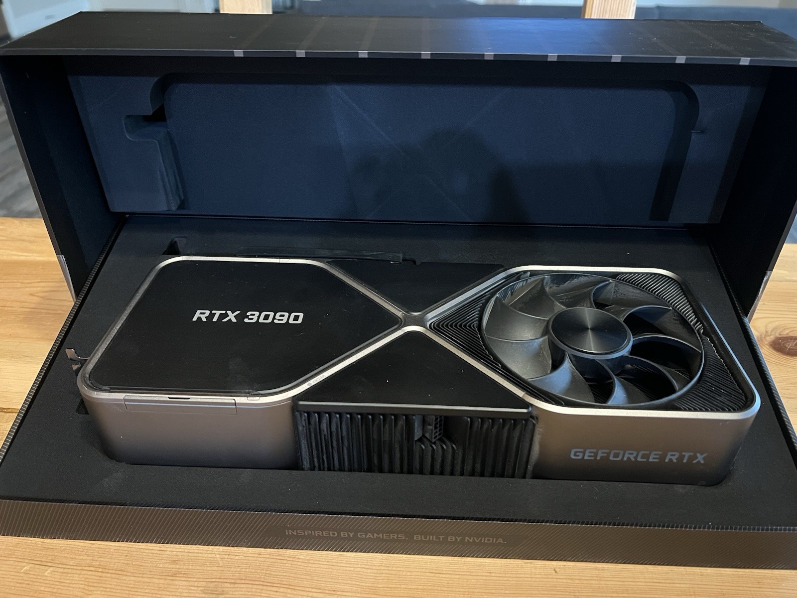 NVIDIA GeForce RTX 3090 Founders Edition 24GB GDDR6X HDMI/DP CUDA