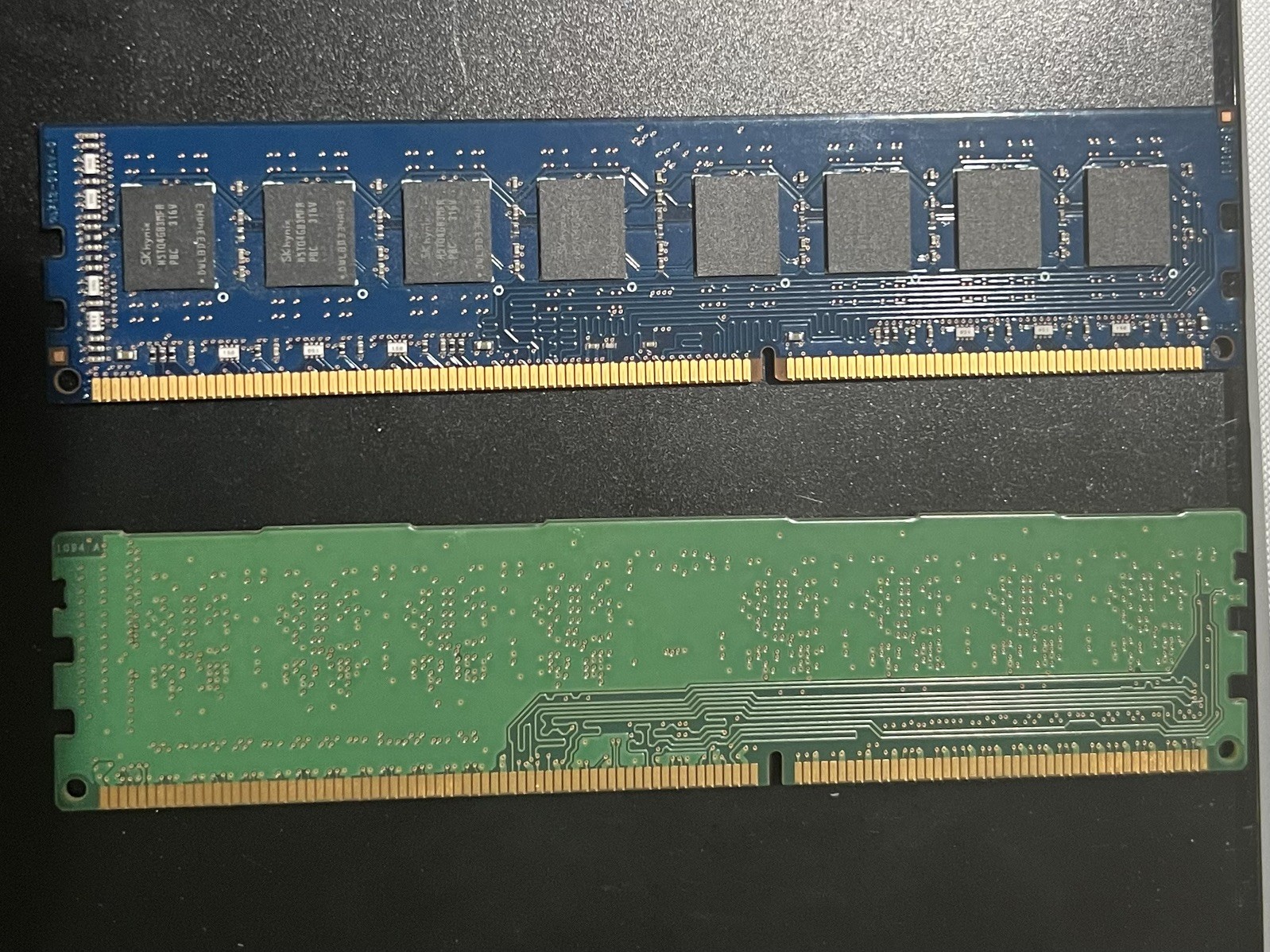 Hynix 8GB 2Rx8 PC3- 12800U & Micron 4GB 2Rx8 PC3- 12800U Memory 12GB TOTAL