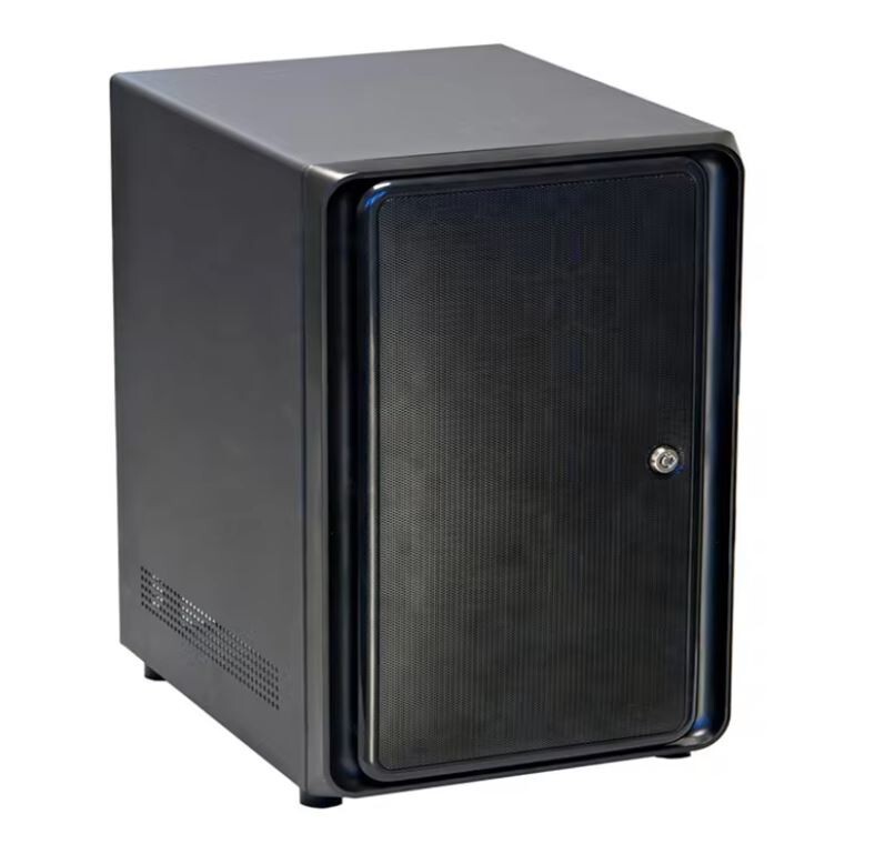 8 bay NAS case with hotswap mini-ITX. Better than QNAP Synology Orico