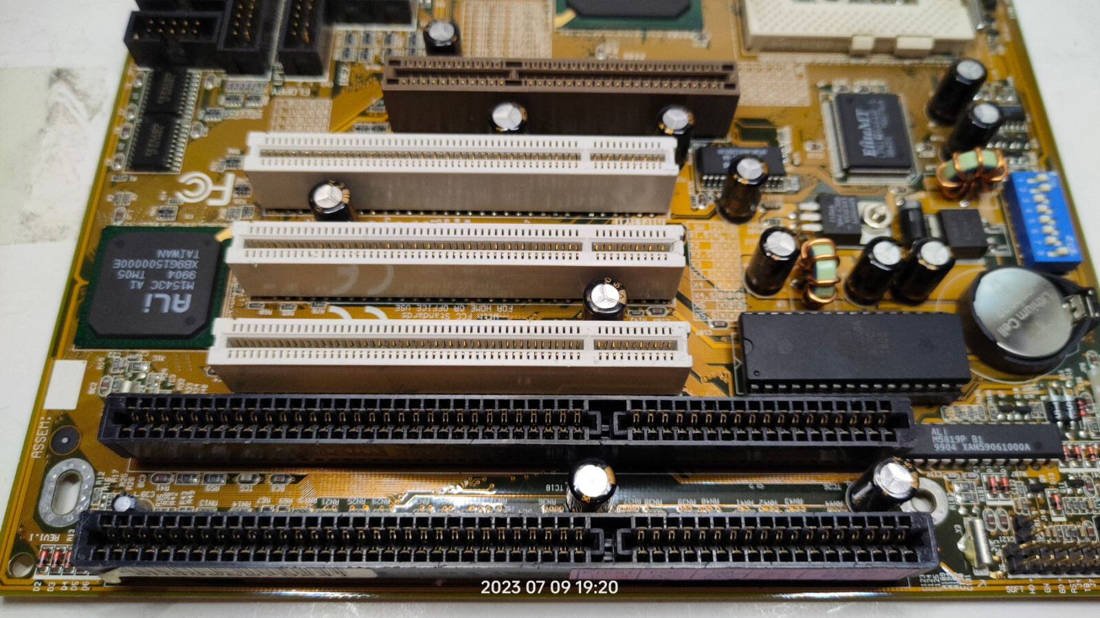 TOP! Gigabyte GA-5AA Super Socket 7 Motherboard SET + CPU & 256 RAM + Bonus