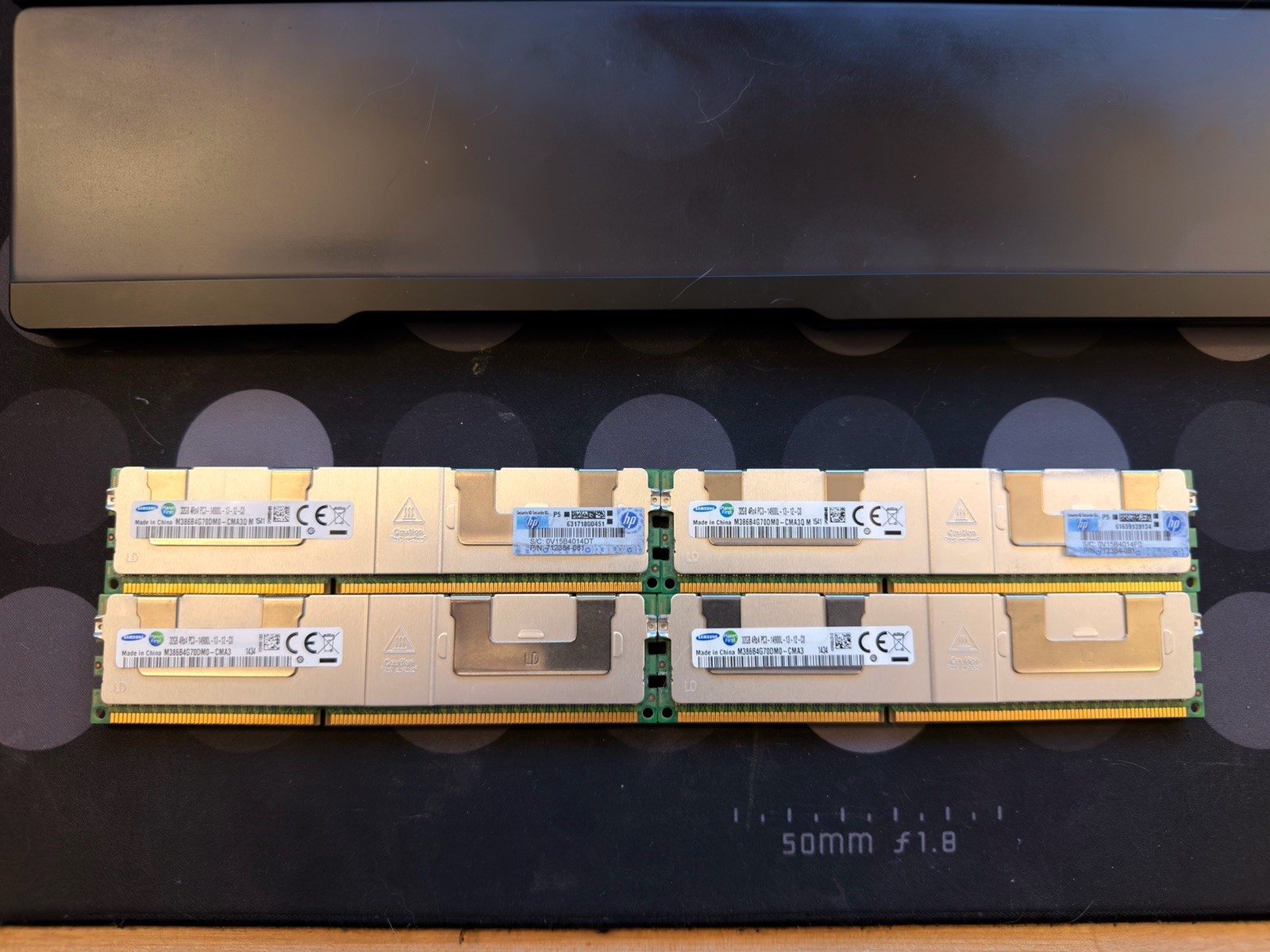 128GB Kit (4x32GB) Samsung 4Rx4 PC3-14900L LRDIMM DDR3-1866 ECC Server