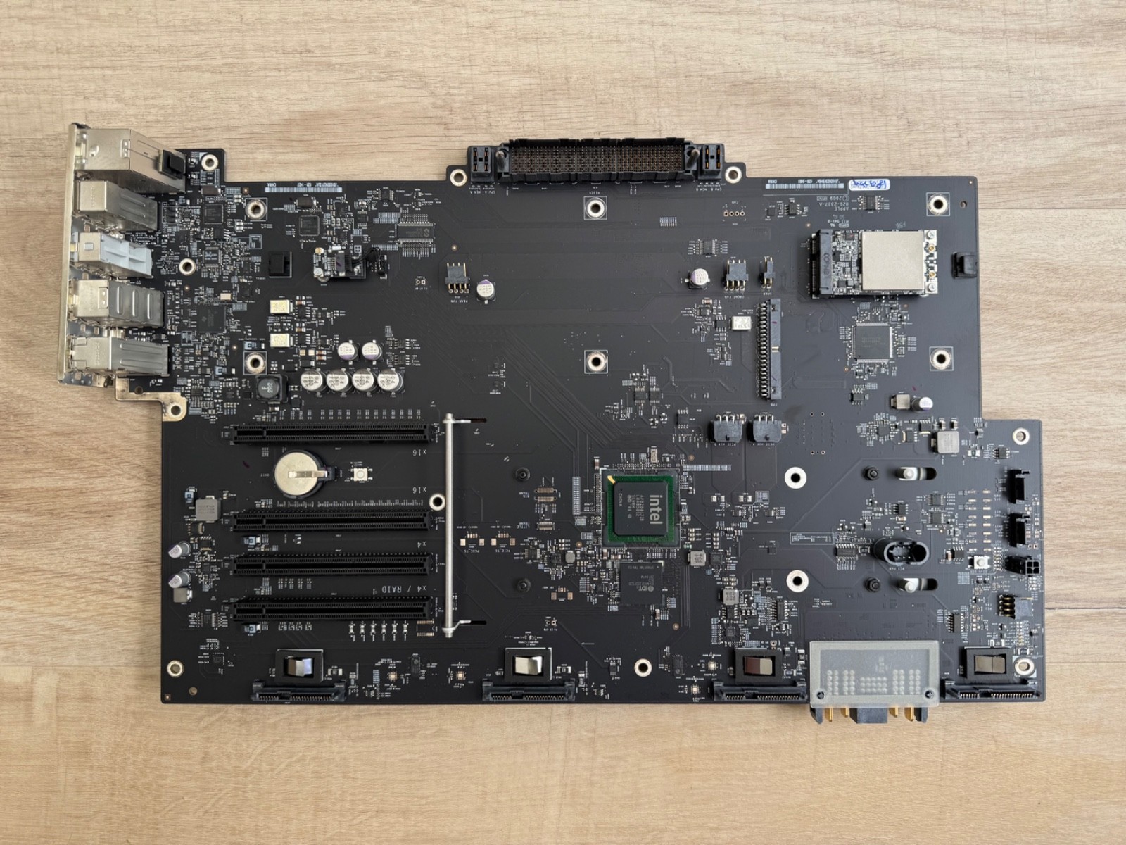 Apple Mac Pro 5,1 (2010, 2012) A1289 Backplane Logic board 639-0461