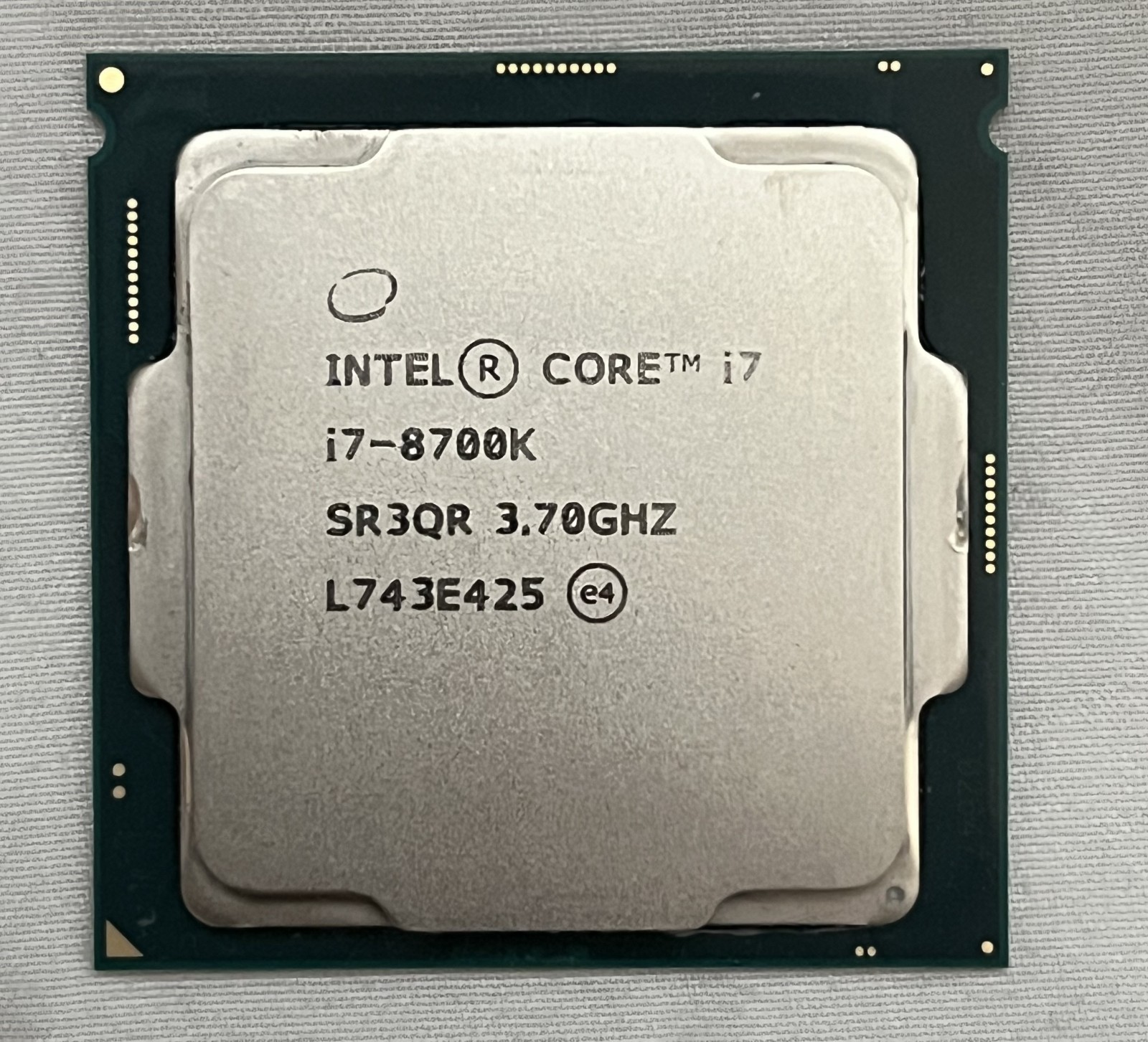 Intel Core i7-8700K Processor (3.7GHz, 6 Cores, LGA 1151) – SR3QR