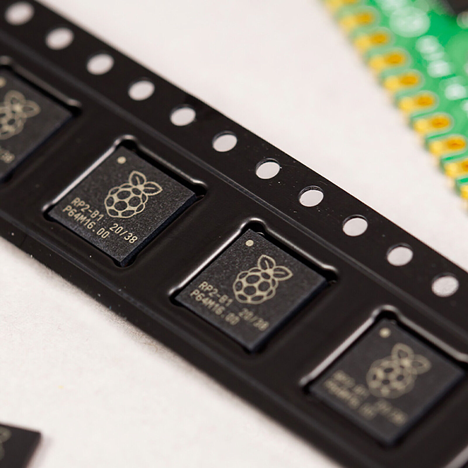 Raspberry Pi RP2040 Chip Microcontroller Dual-Core ARM Cortex-M0+ Chip Parts