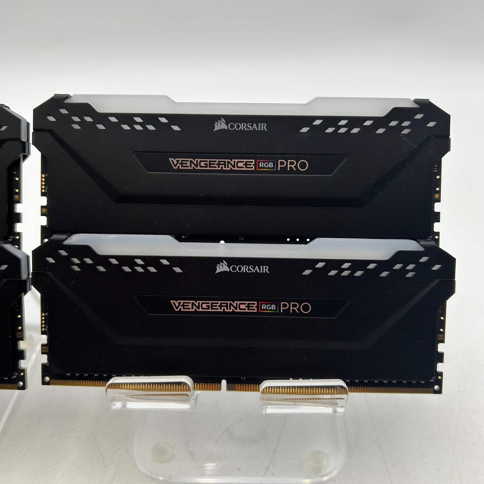 Corsair Vengeance RGB PRO 32GB 4x8GB DDR4 3200MHz CL16 RAM Black