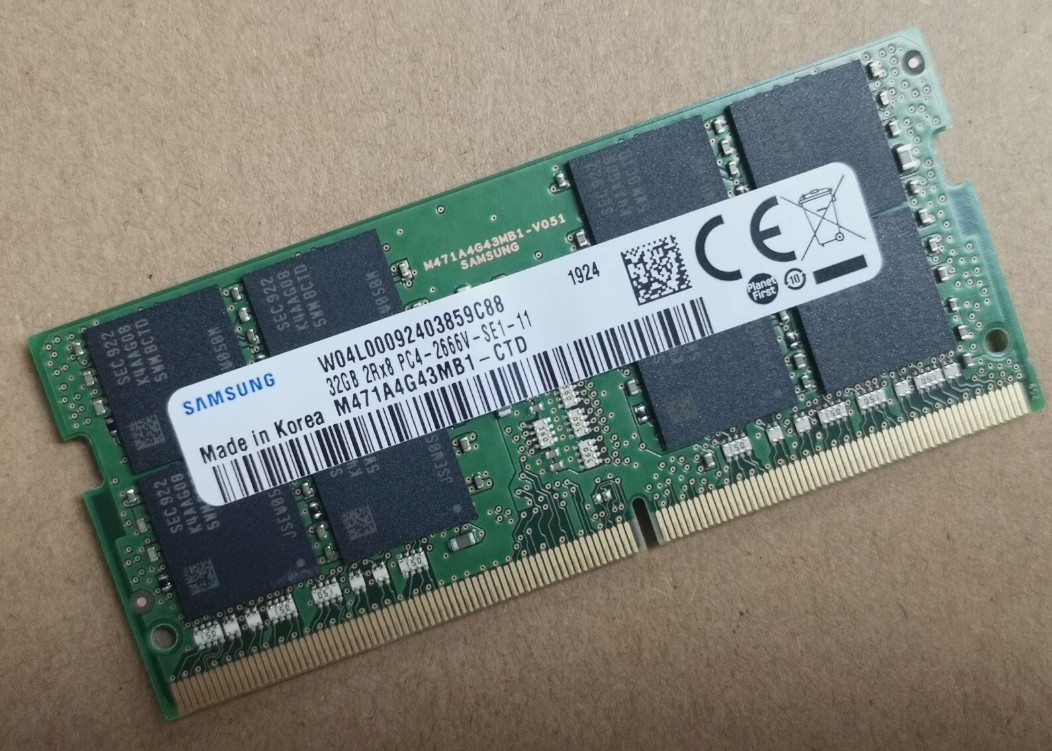 SAMSUNG 32GB DDR4 2666 Laptop SO-DIMM RAM M471A4G43MB1-CTD for DELL HP Lenovo Ac