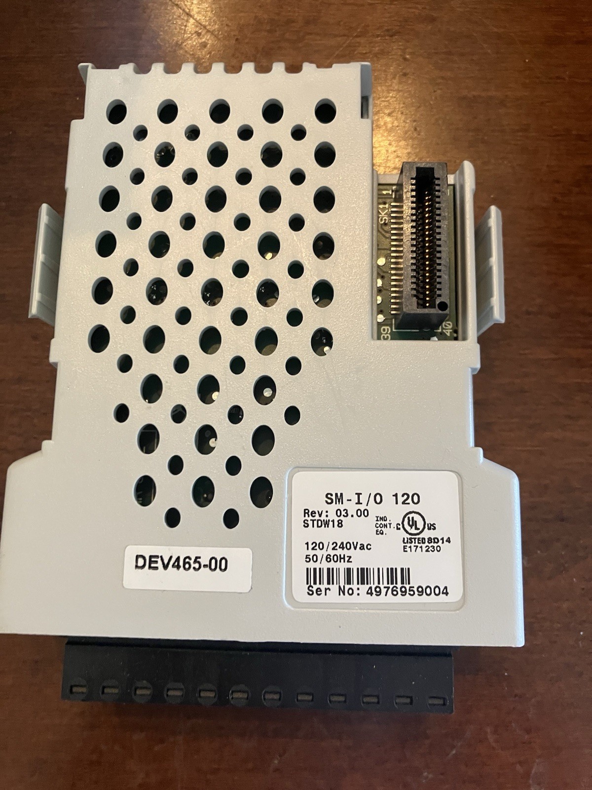 Emerson SM-I/O 120, 120/240Vac, 50/60 Hz, Control Techniques, STDW18