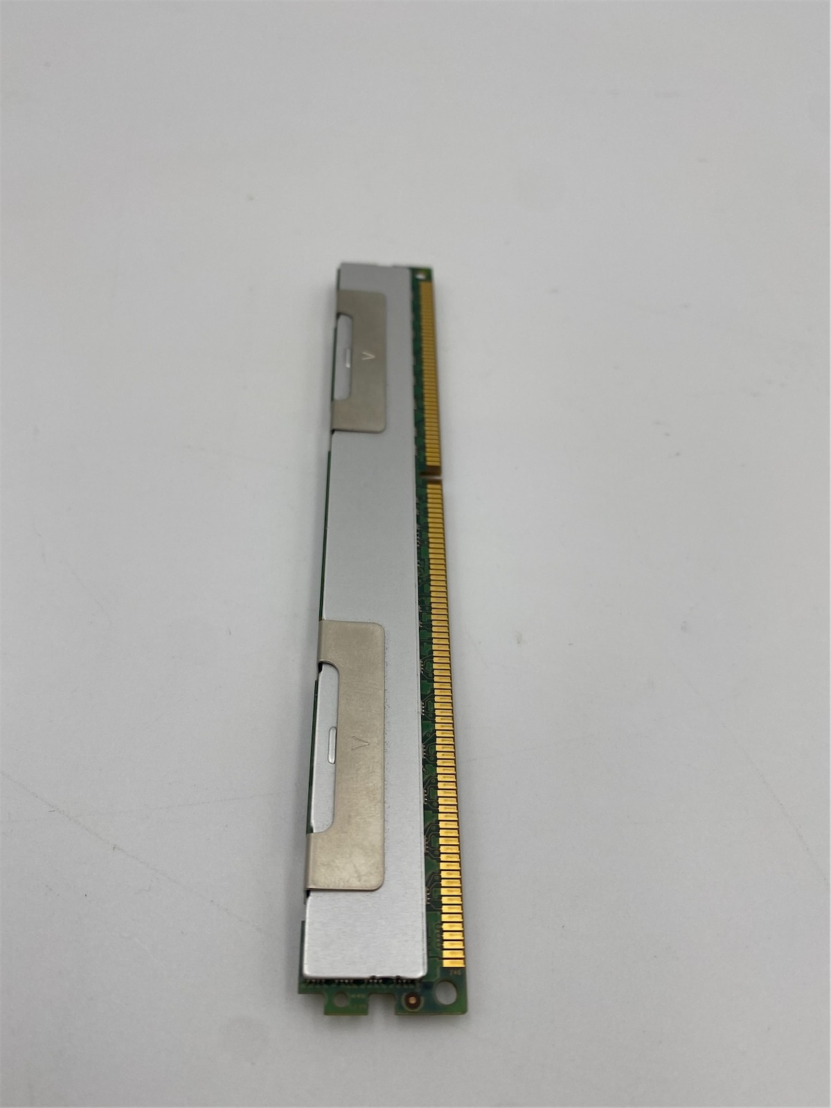 IBM 8GB PC3-6400R DDR3-800 Registered ECC 4RX8 CL6 VLP 77P8692 M392B1K73CM0-YF8