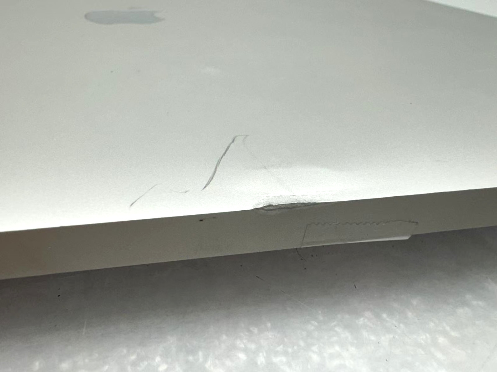 Genuine Apple LCD Screen Assembly 16″ MacBook Pro A2141 2019 2020 Silver