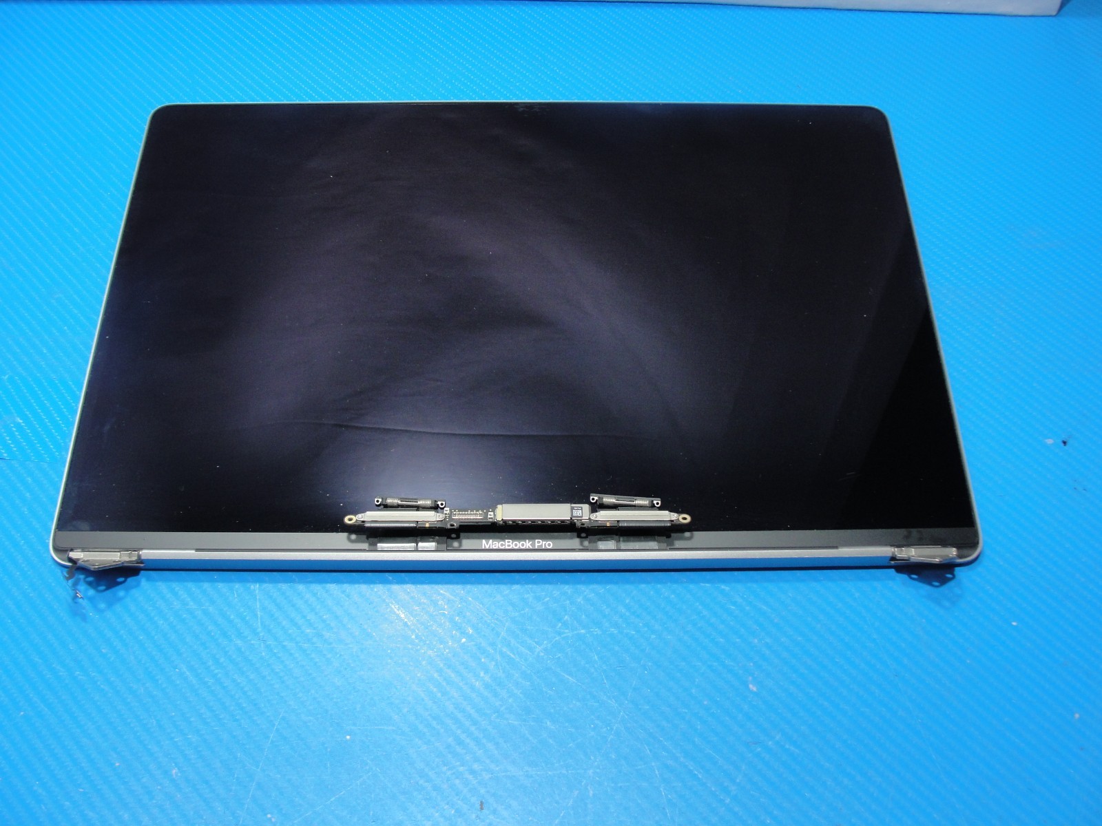 MacBook Pro 16″ A2141 Late 2019 MVVJ2LL/A LCD Screen Assembly Gray 661-14200