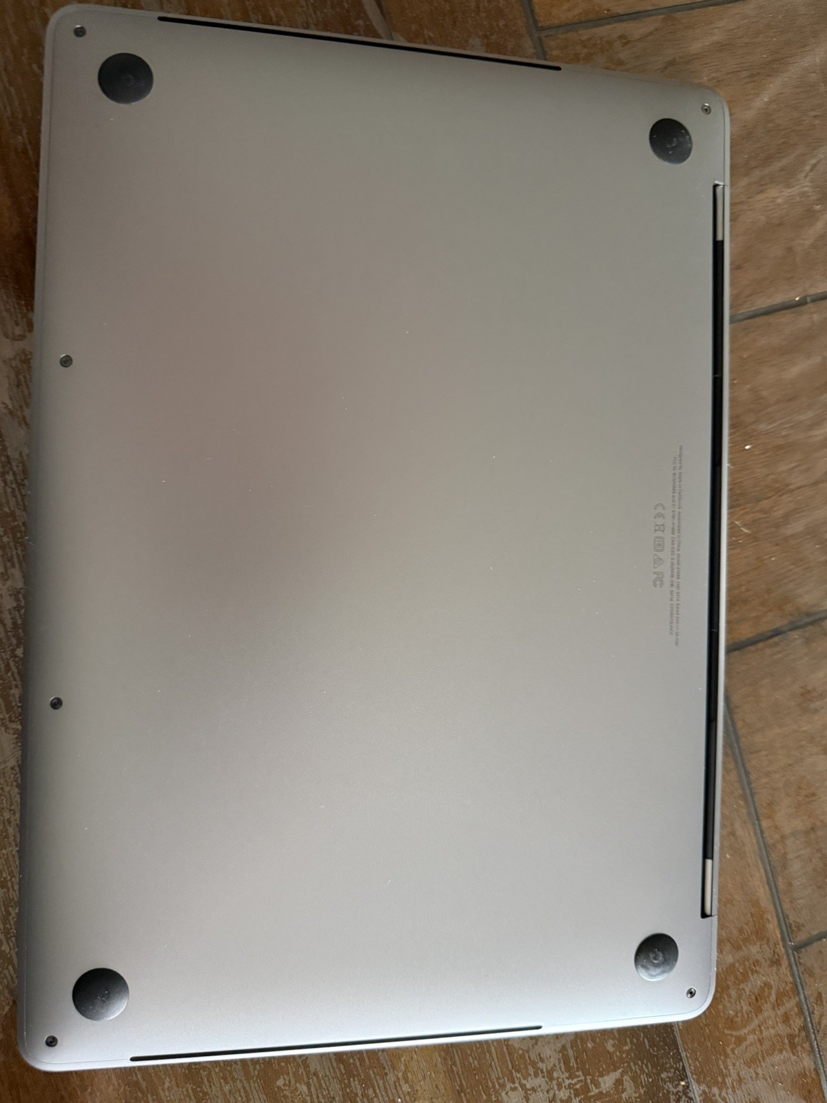 Apple MacBook Pro 13″ 2018 2.7Ghz Quad-Core i7 16GB 1TB Touch Bar