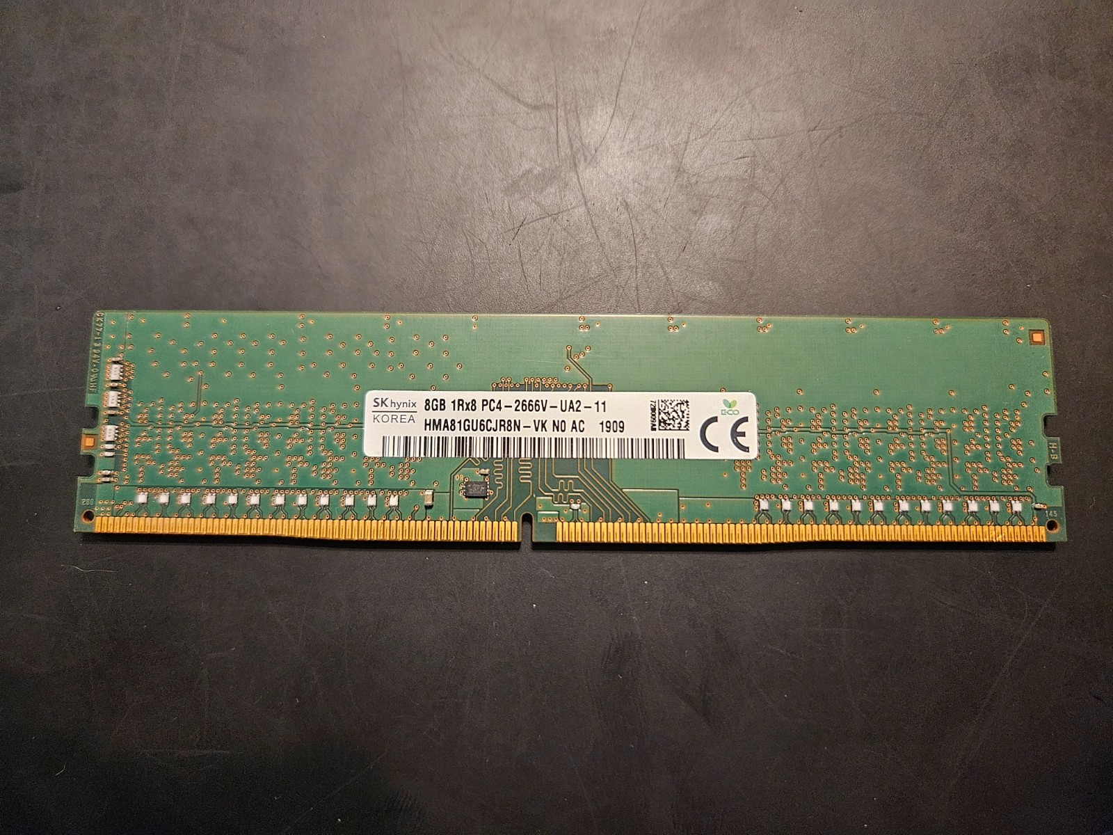 Hynix 8GB PC4-21300 DDR4-2666MHz 288-Pin DIMM 1.2V RAM (HMA81GU6CJR8N-VK)