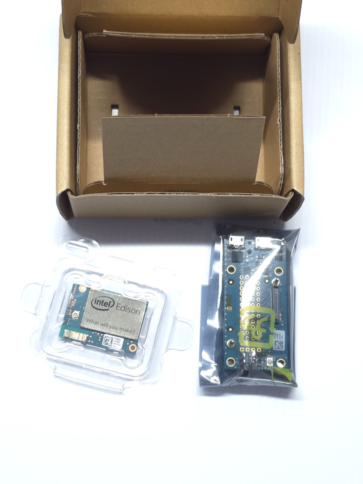 Intel Edison Std Power On Board Antenna Mini Breakout Kit EDI1BB.AL.K Open Box