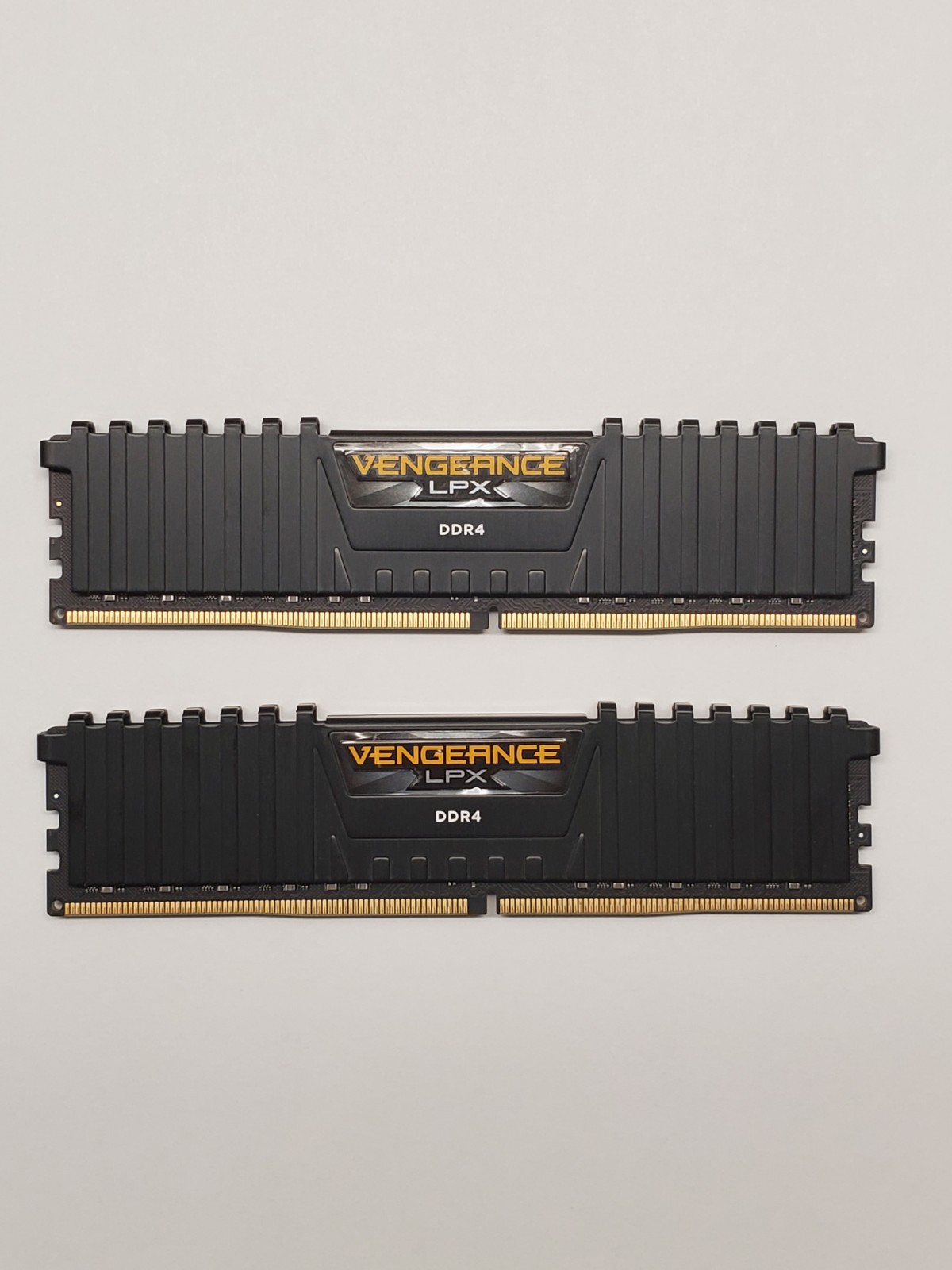 Corsair Vengeance LPX 64GB (2x32GB) DDR4-3200 DIMM Non-ECC CMK32GX4M2E3200C16