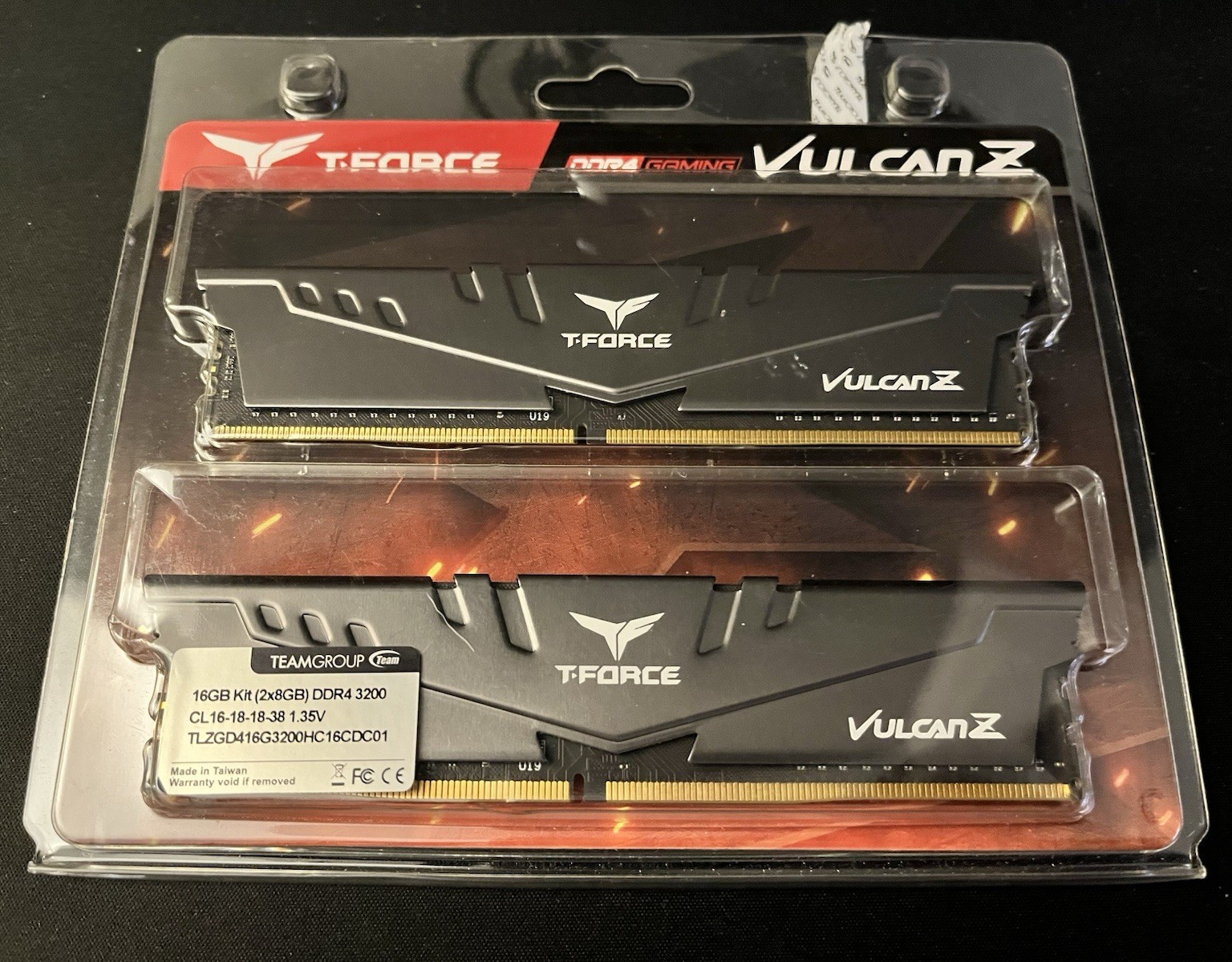 TEAMGROUP T-Force Vulcan Z 16GB (2x8GB) DDR4-3200 CL16 288-Pin DIMM
