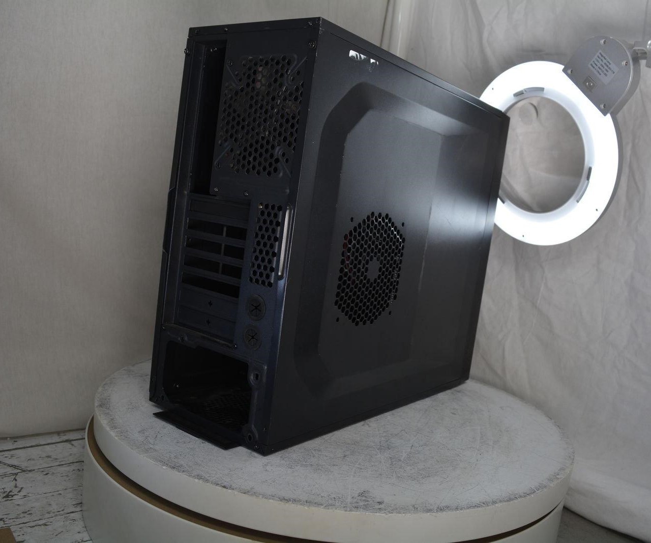 ANTEC ONE Mid-Tower Computer Case SEE NOTES