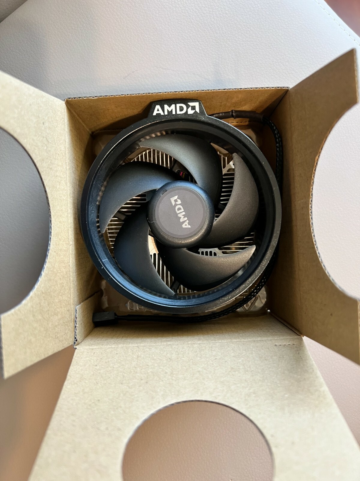 AMD Ryzen 5 3600  5600X SOCKET AM4 Heat Sink Cooling Fan ,ORIGINAL( NO CPU)