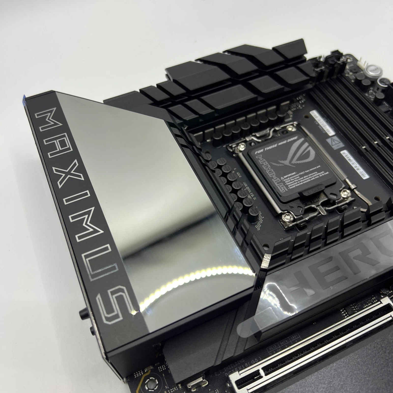 ASUS ROG Maximus Z890 Hero Intel LGA 1851 ATX DDR5 WIFI7 Motherboard