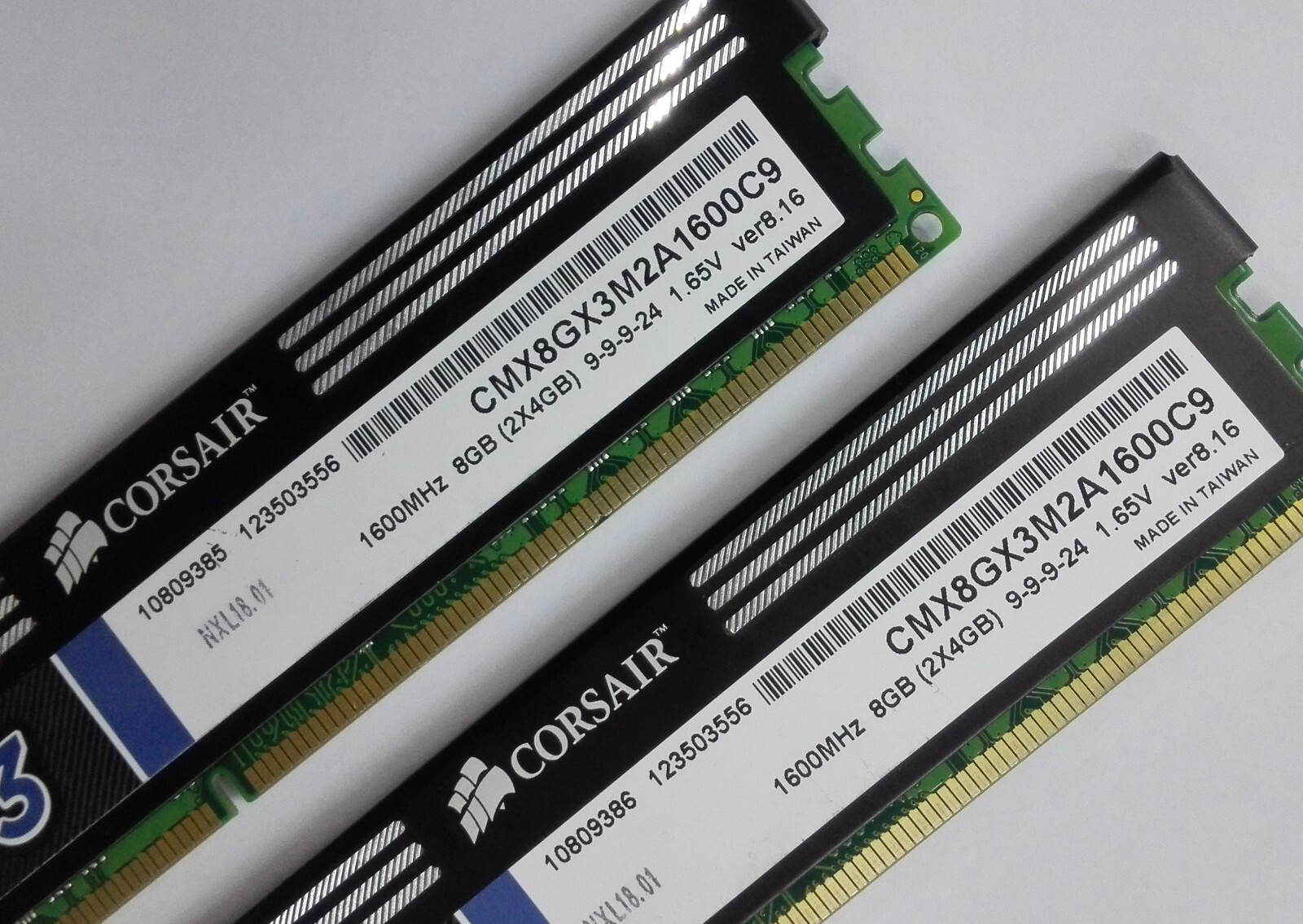 CORSAIR 2 x 4GB DDR3 1600 XMS3 CMX8GX3M2A1600C9 240pin Desktop DIMM RAM