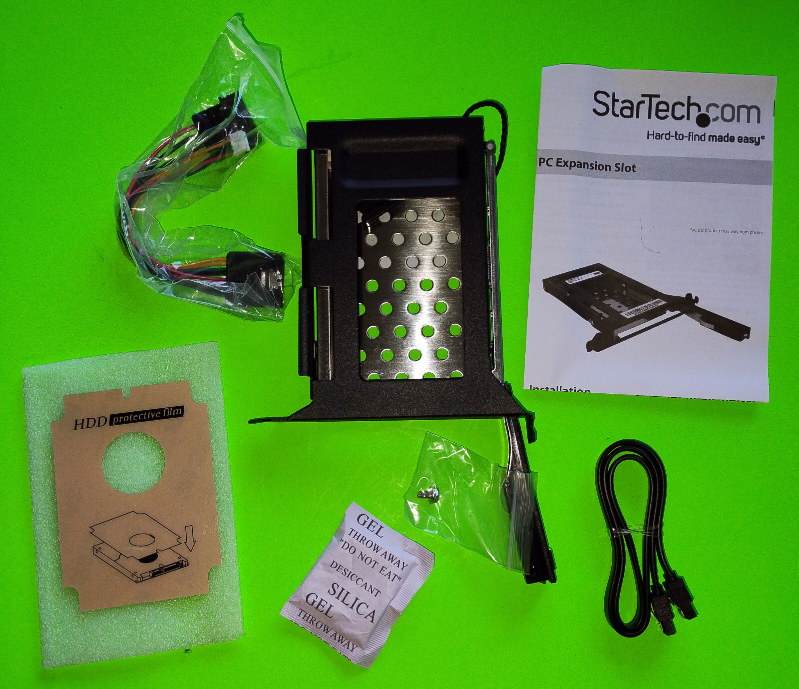 StarTech 2.5″ SATA Removable Hard Drive Bay for PC Expansion Slot