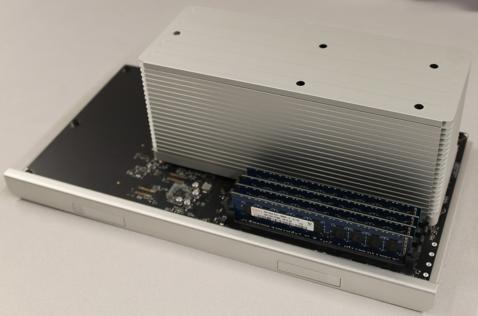 Apple Mac Pro A1289 CPU Tray 820-2482-A Xeon 3.33GHz 6-Core 8GB -Tested