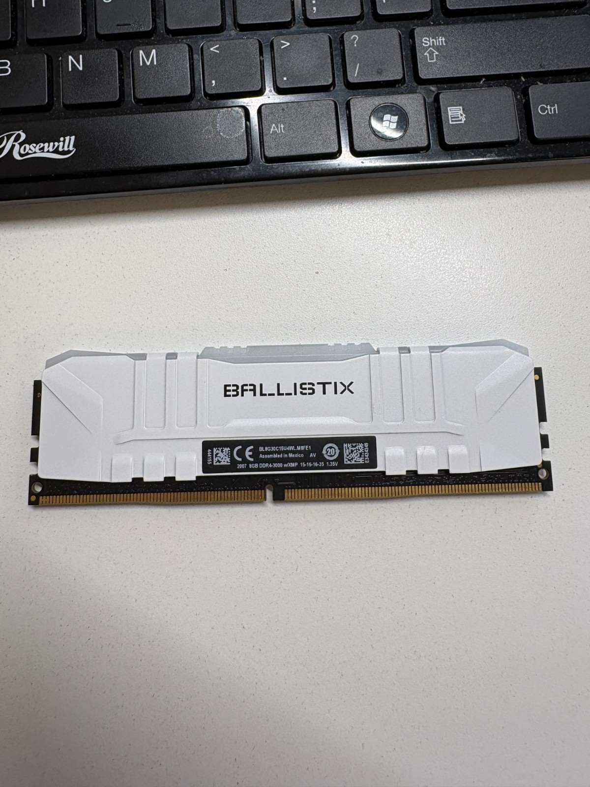 Crucial/Ballistix 16Gb (2X8GB) DDR4-3000 XMP w RGB LEDs