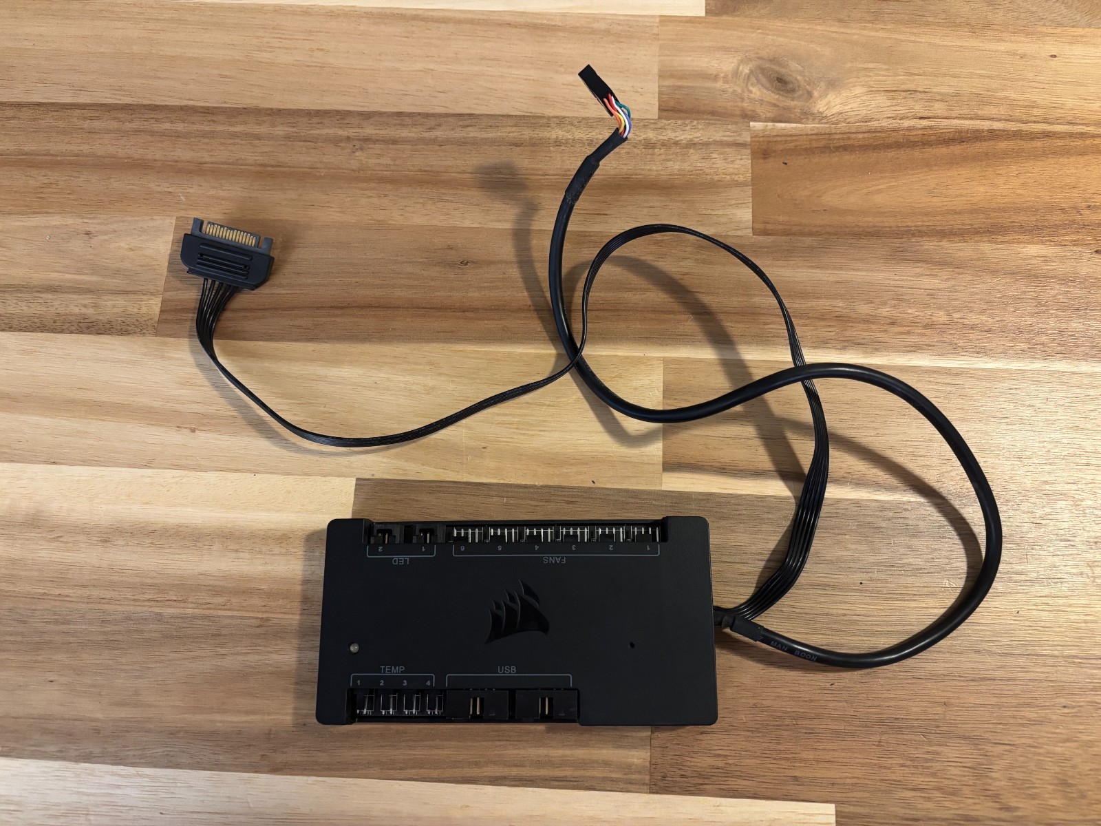 Corsair iCUE Commander PRO RGB Lighting Fan Controller CL-9011110-WW Tested