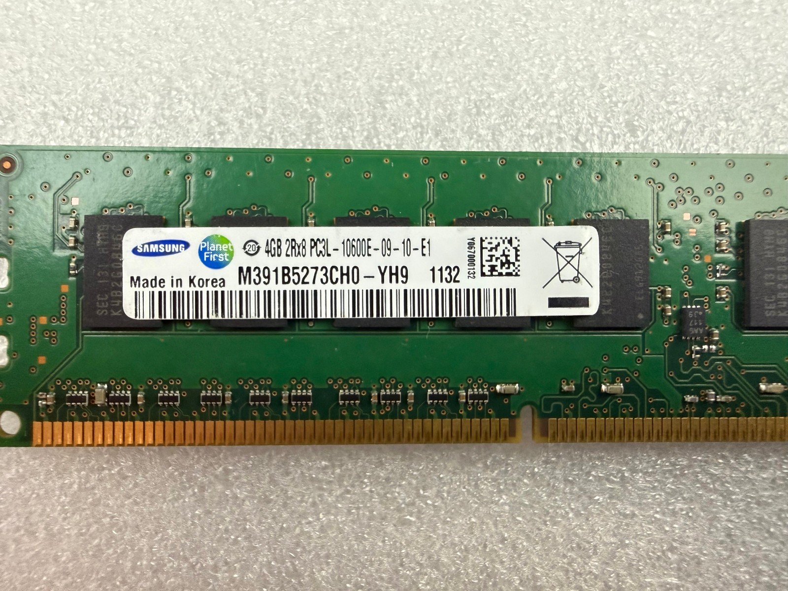 Samsung 4GB 2Rx8 PC3L-10600E DDR3L-1333MHz Memory M391B5273CH0-YH9