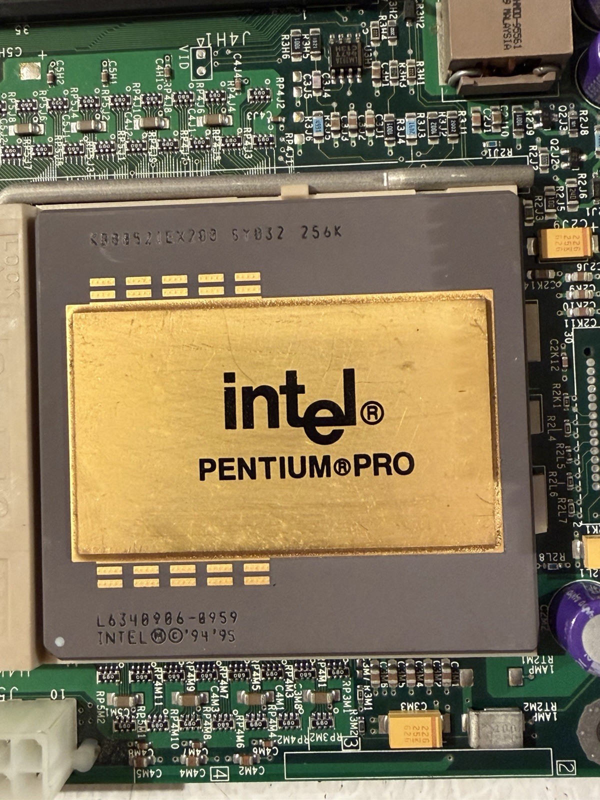 INTEL VS440FX MOTHERBOARD PENTIUM PRO 200MHz 64MB RAM