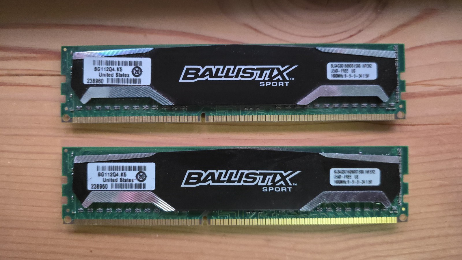 Crucial Ballistix Sport 8GB RAM (2x4GB) DDR3-1600 BLS4G3D1609DS1S0016.FER2