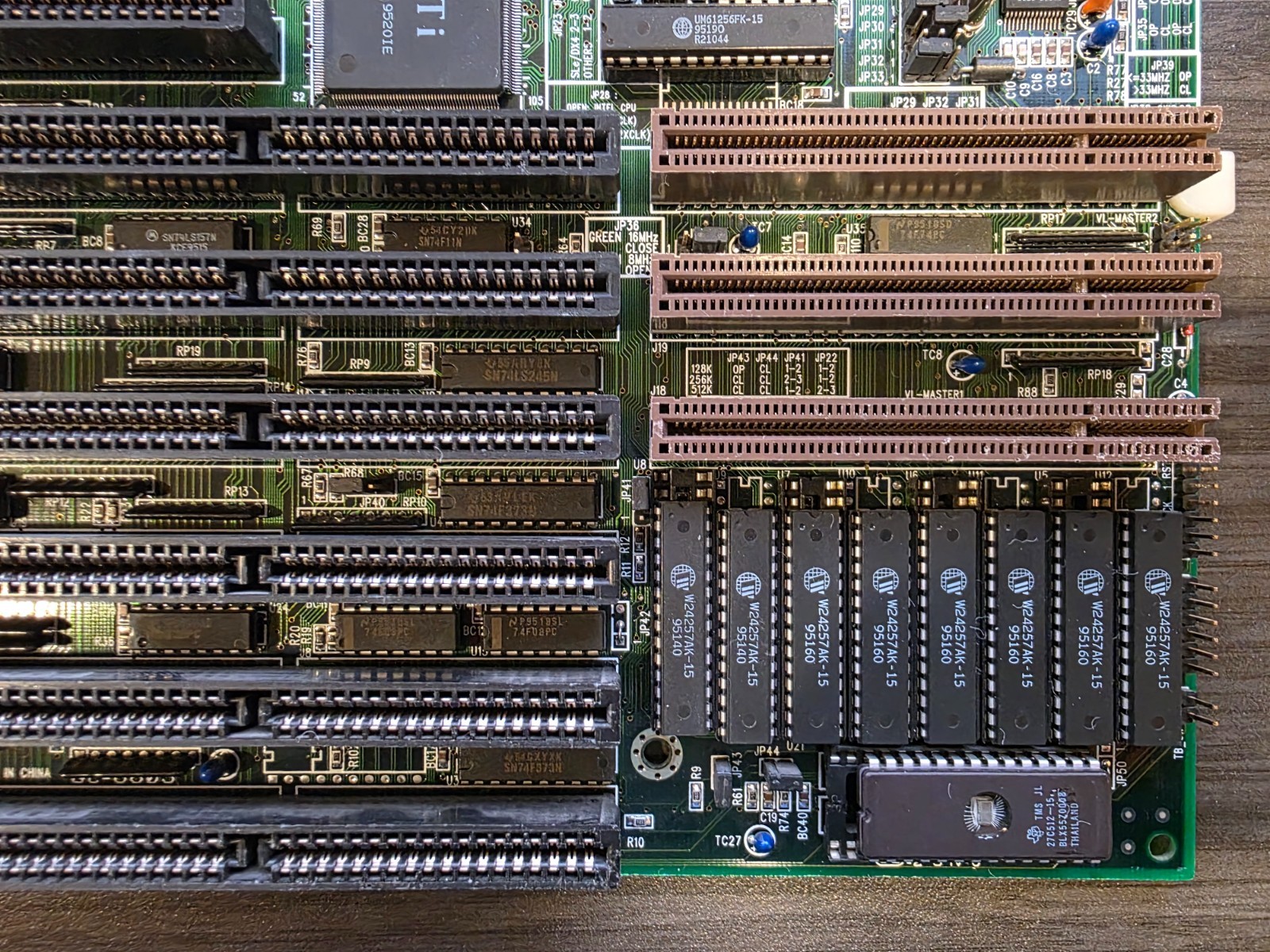 QDI V4P895GRN/SMT v1.0 486 Socket 3 Baby AT Motherboard w/256K Cache