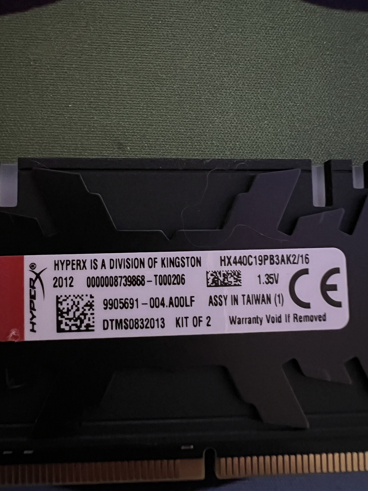 KINGSTON HyperX Predator RGB 32GB (4x8GB) 4000 MHz *B-DIE DDR4 HX440C19PB3AK2