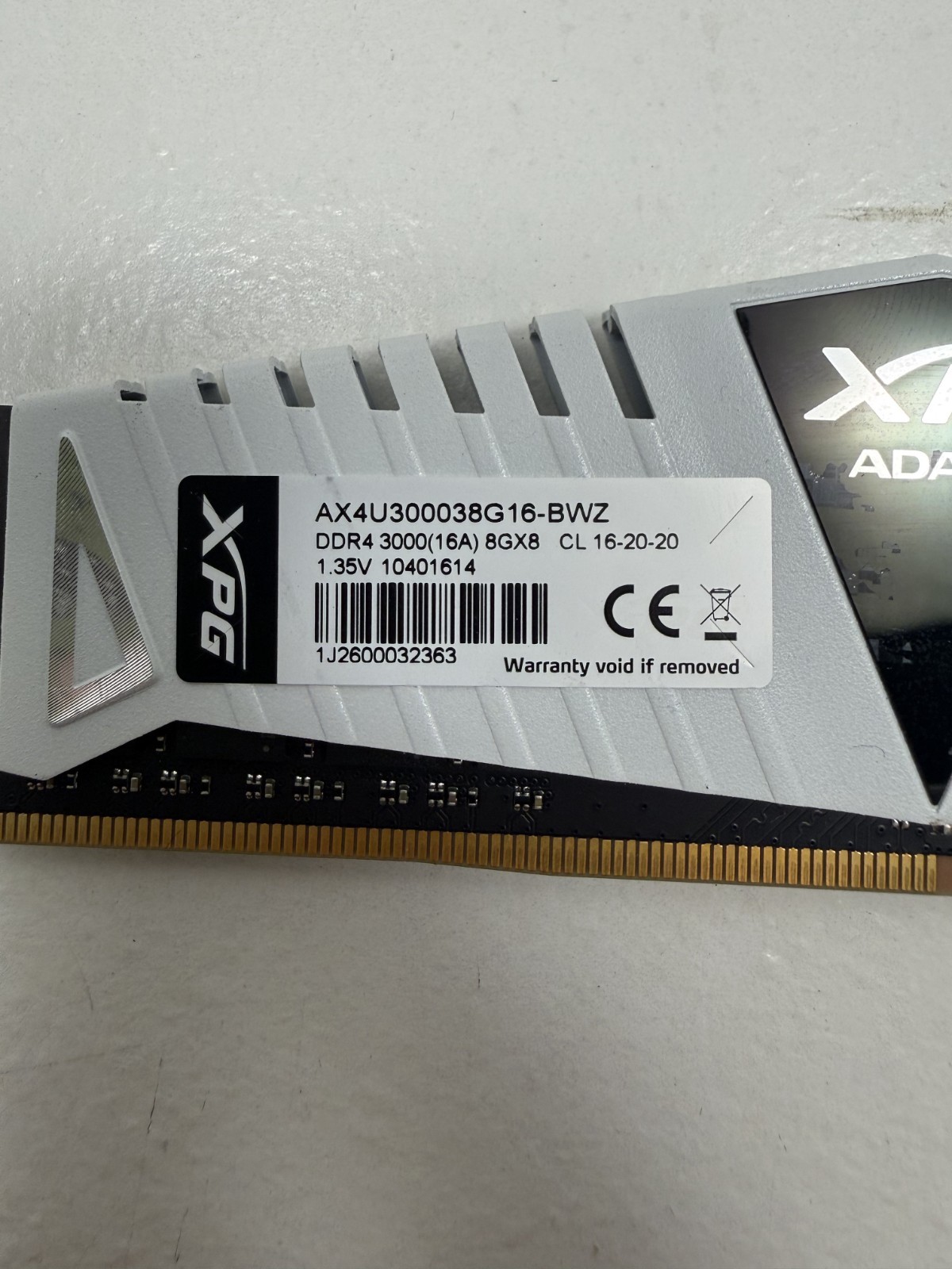 Desktop RAM ADATA XPG 16GB (2x8GB) DDR4-3000 PC4-24000 AX4U300038G16-BWZ