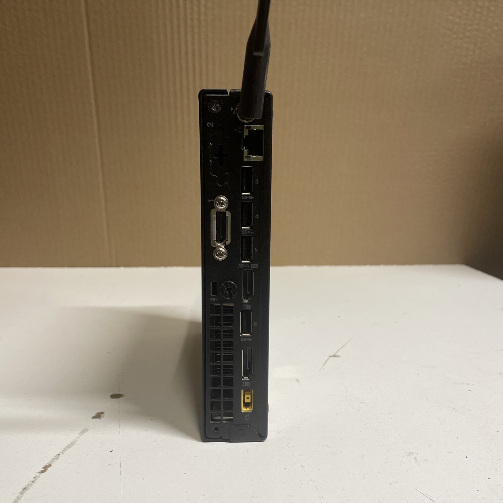 QTY 1 – Lenovo ThinkCentre M710q Tiny Mini PC | Core i5-7500T 2.70GHz | 8GB DDR4