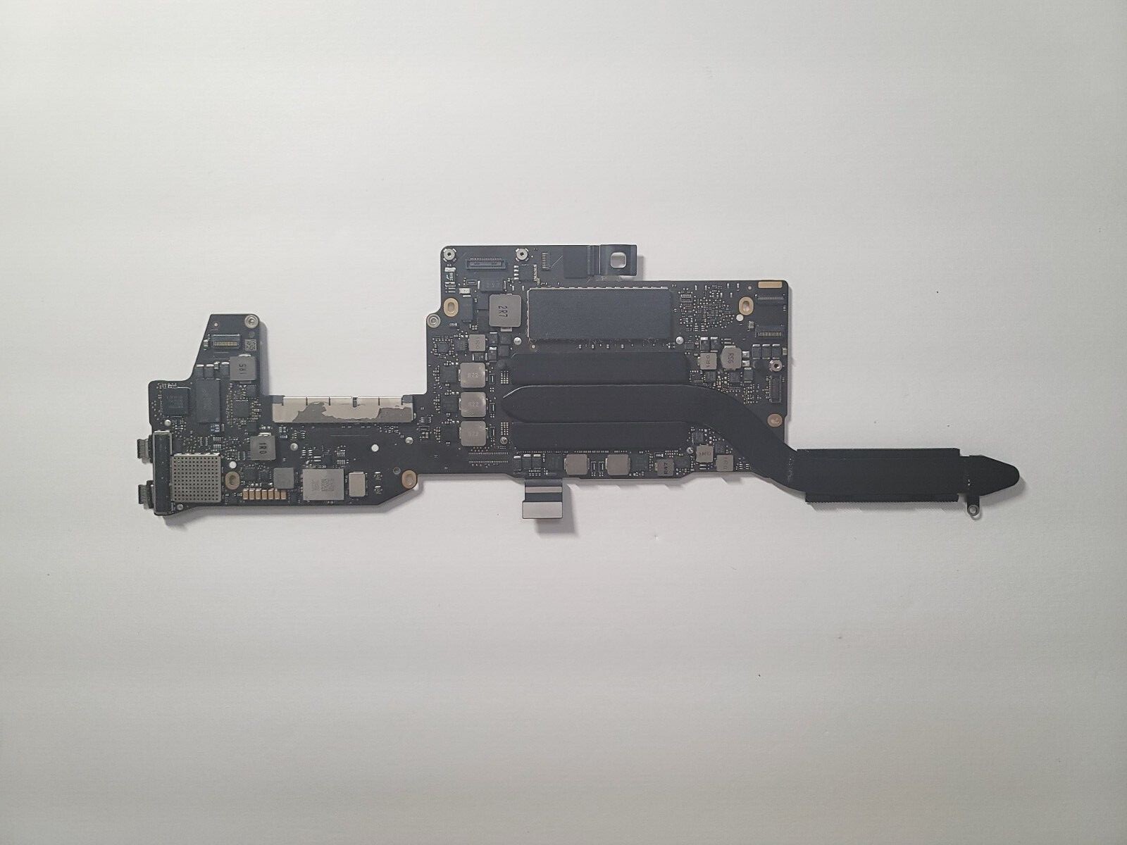 Apple MacBook Pro A1708 13″ Mid 2017 i5 2.3GHz 8GB Logic Board 820-00840-A