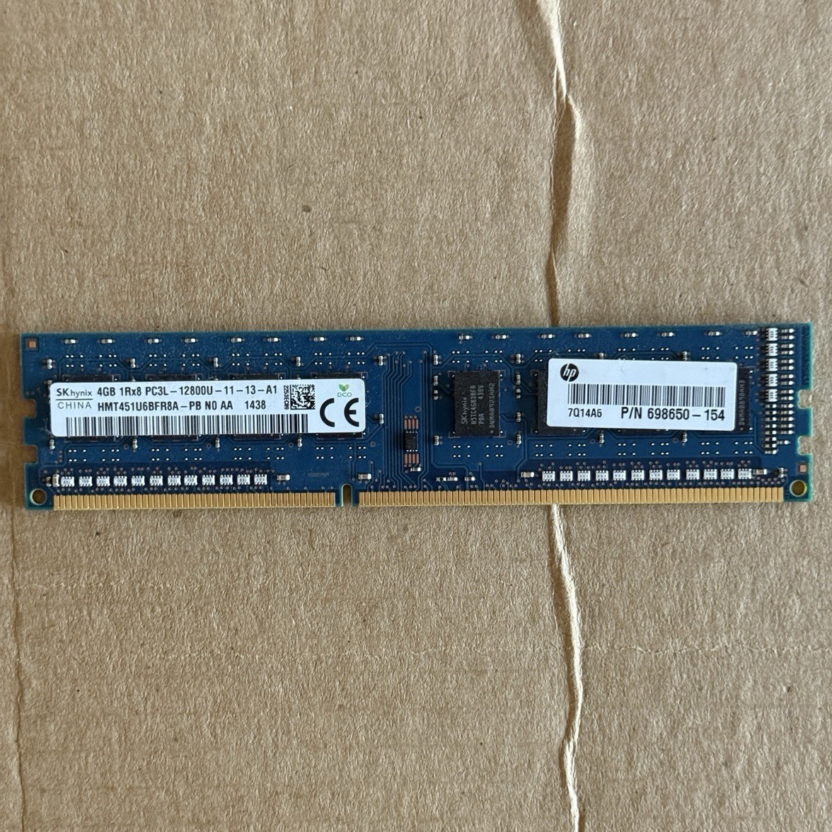 SK hynix 4GB DDR3 DIMM PC3L-12800U 240-Pin Unbuffered HMT451U6BFR8A-PB