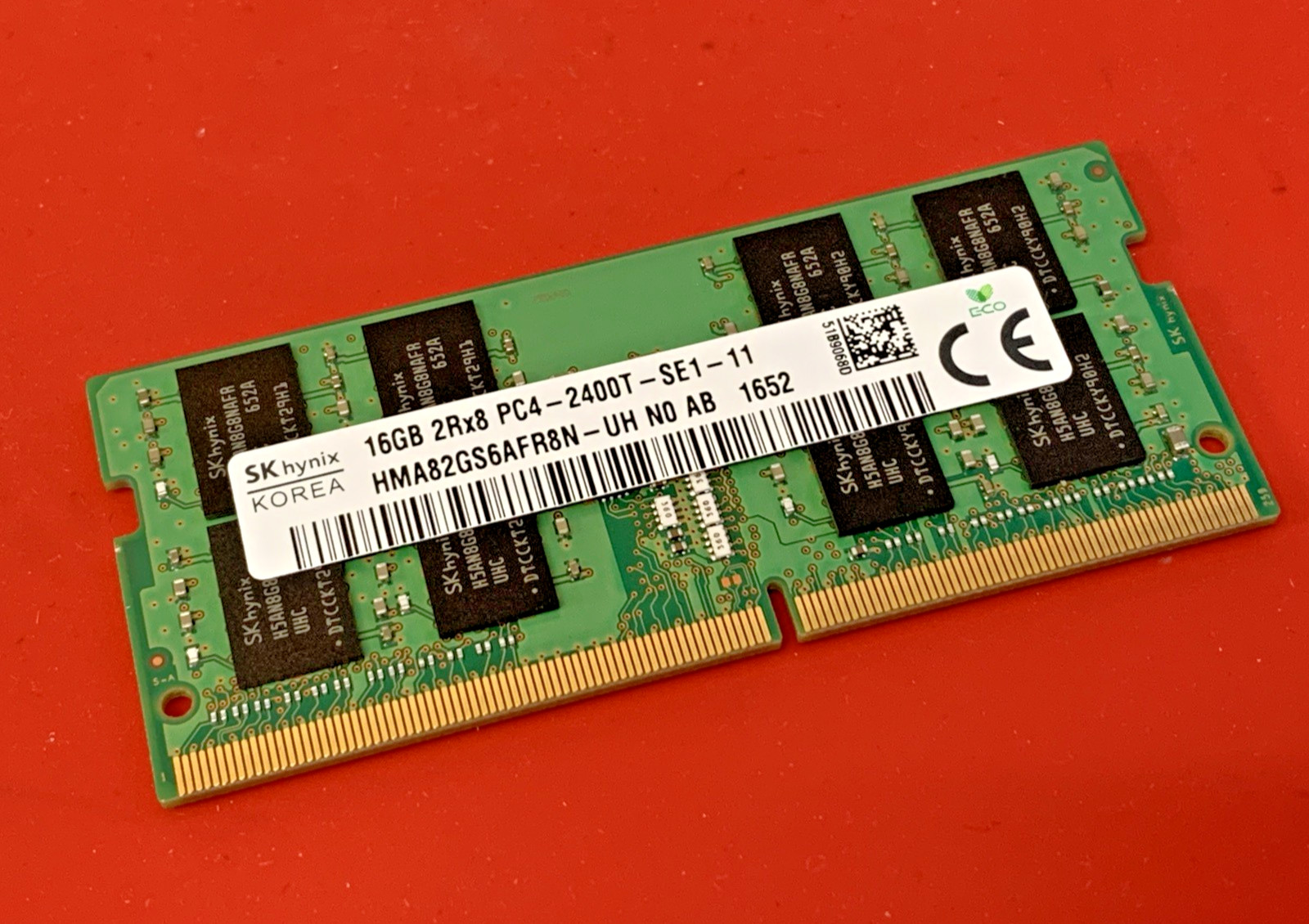 SK Hynix 16GB DDR4 2Rx8 PC4-2400T SO-DIMM PC LAPTOP Memory RAM, HMA82GS6AFR8N-UH