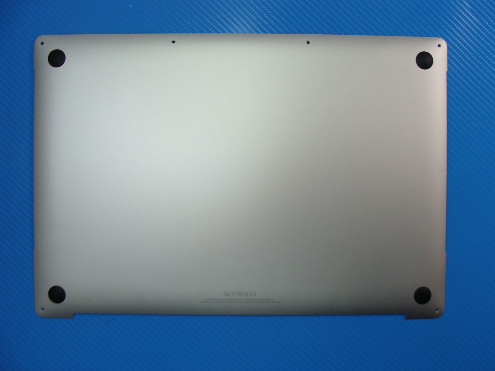MacBook Pro A1990 Mid 2018 MR962LL/A MR972LL/A 15″ Bottom Case Silver 923-02510