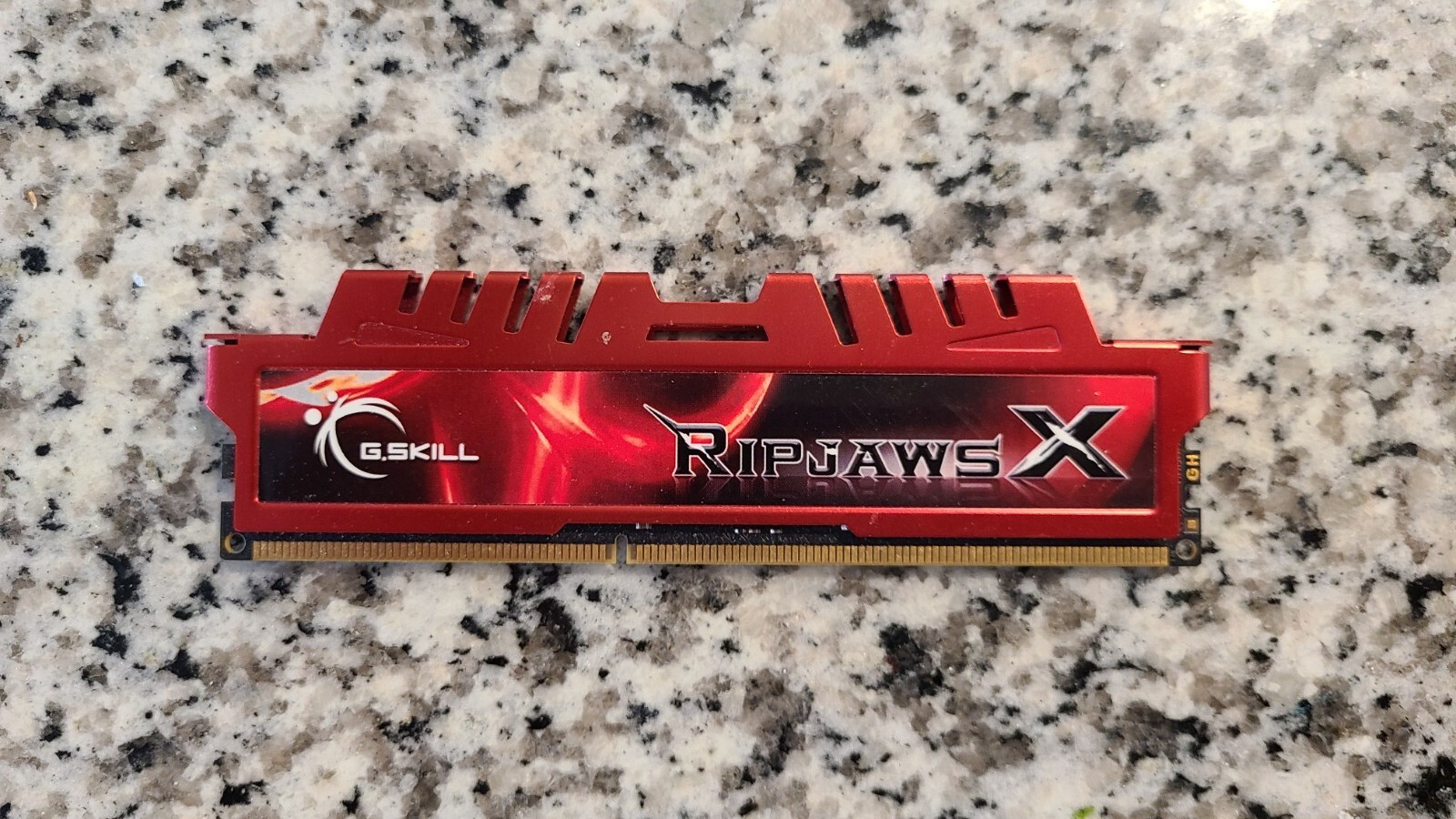 (2x) DDR3 1600 CL9-9-9-24 1.50v PC3-12800 4Gx2 Intel XMP ready.