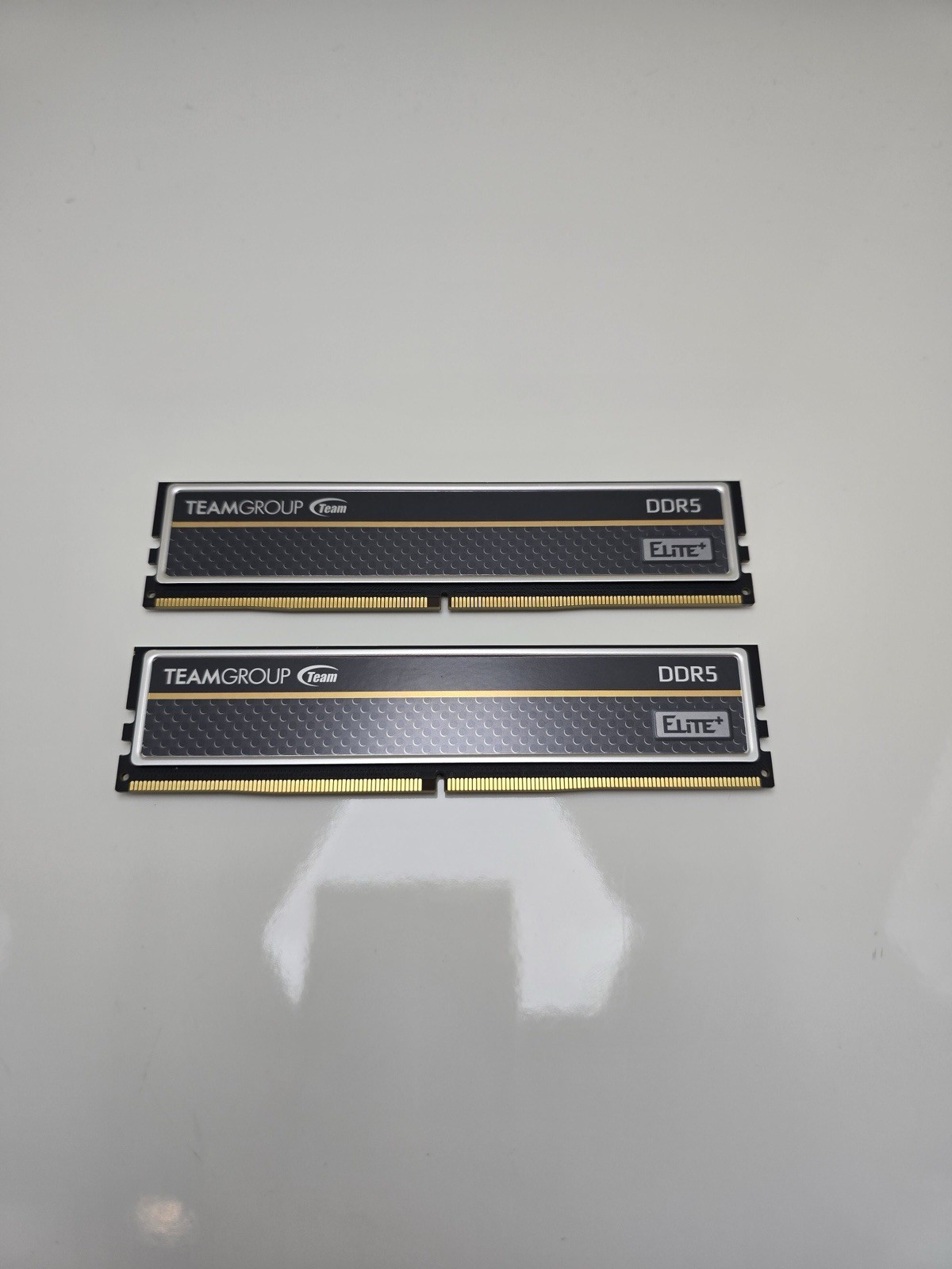 Team Group Elite 32GB (2x16GB) DDR5 4800MHz UDIMM Desktop Memory