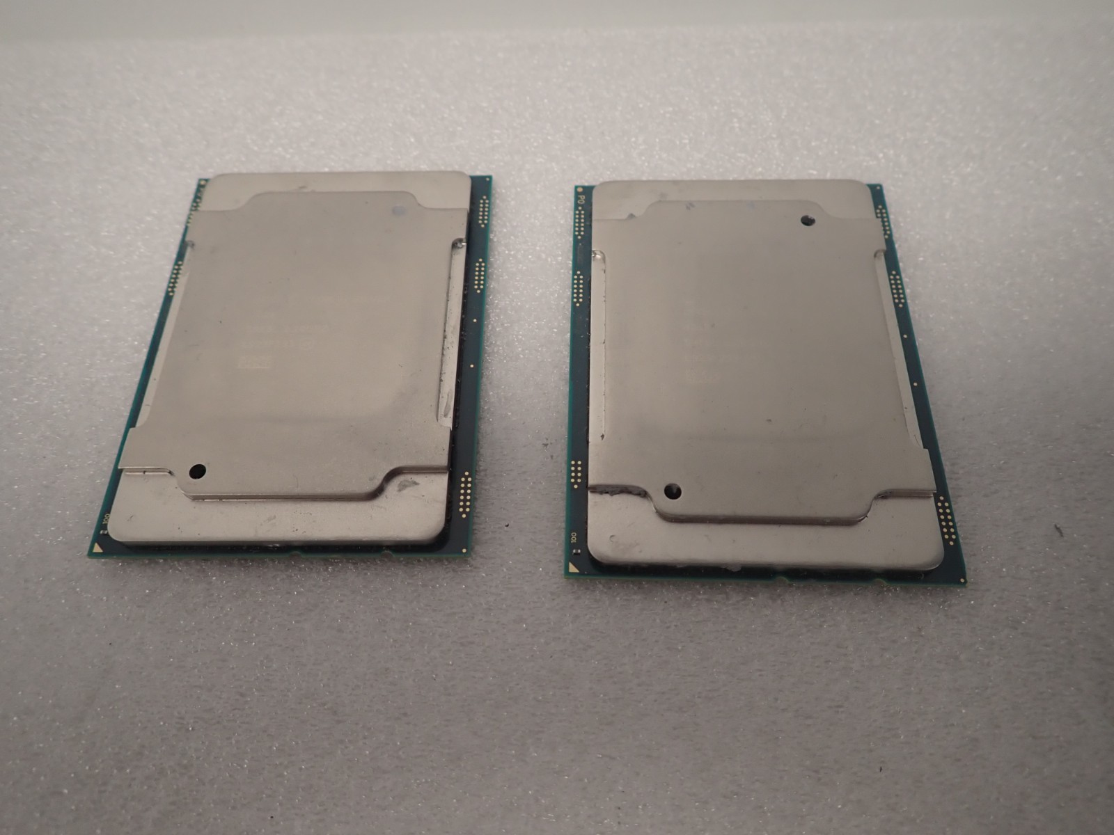 Lot of 2 Intel Xeon Silver 4210 SRFBL 2.2GHz 10C 20T 13.75MB Cache FCLGA3647